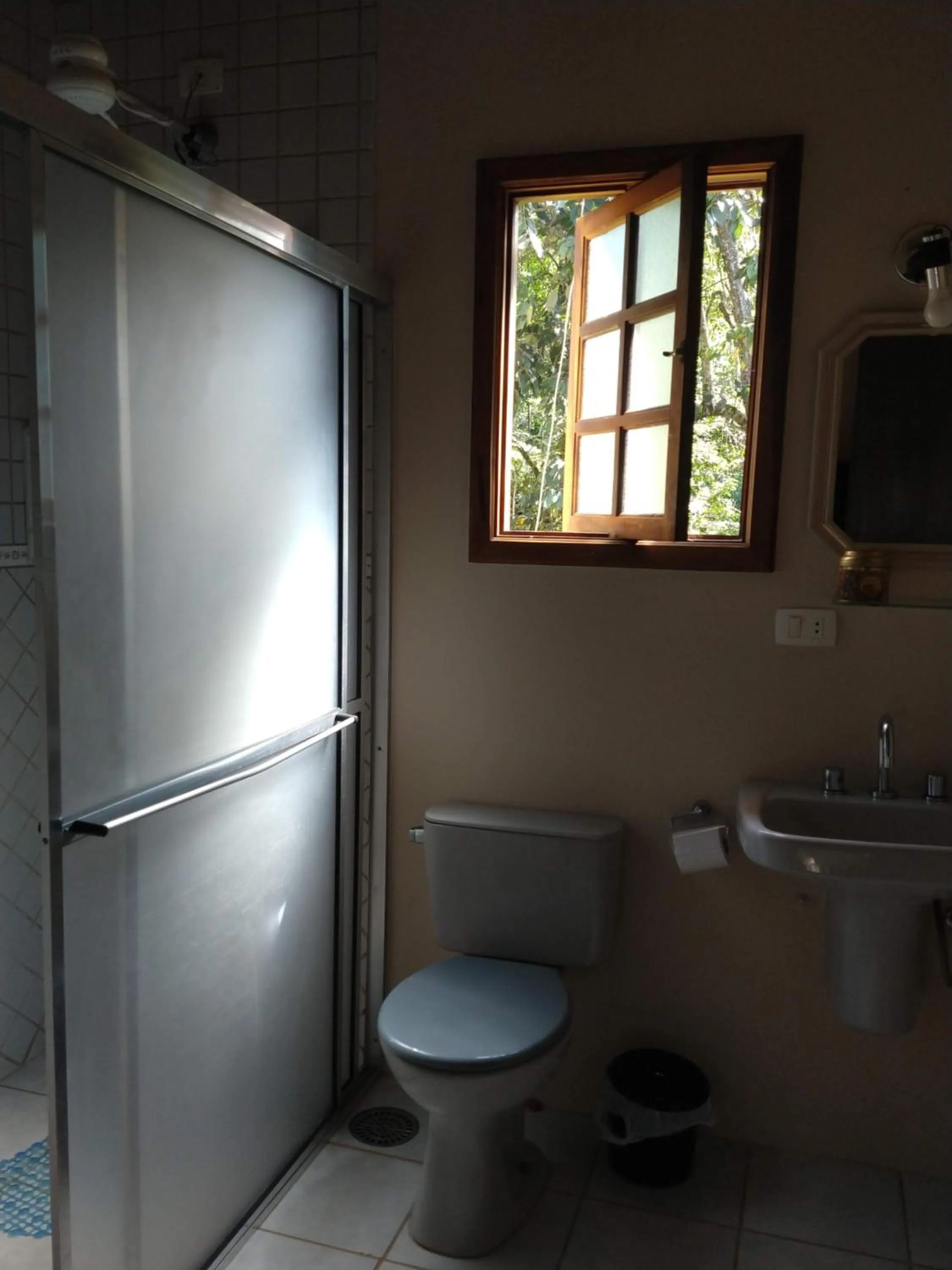 Bathroom in Pousada Realeza Atibaia