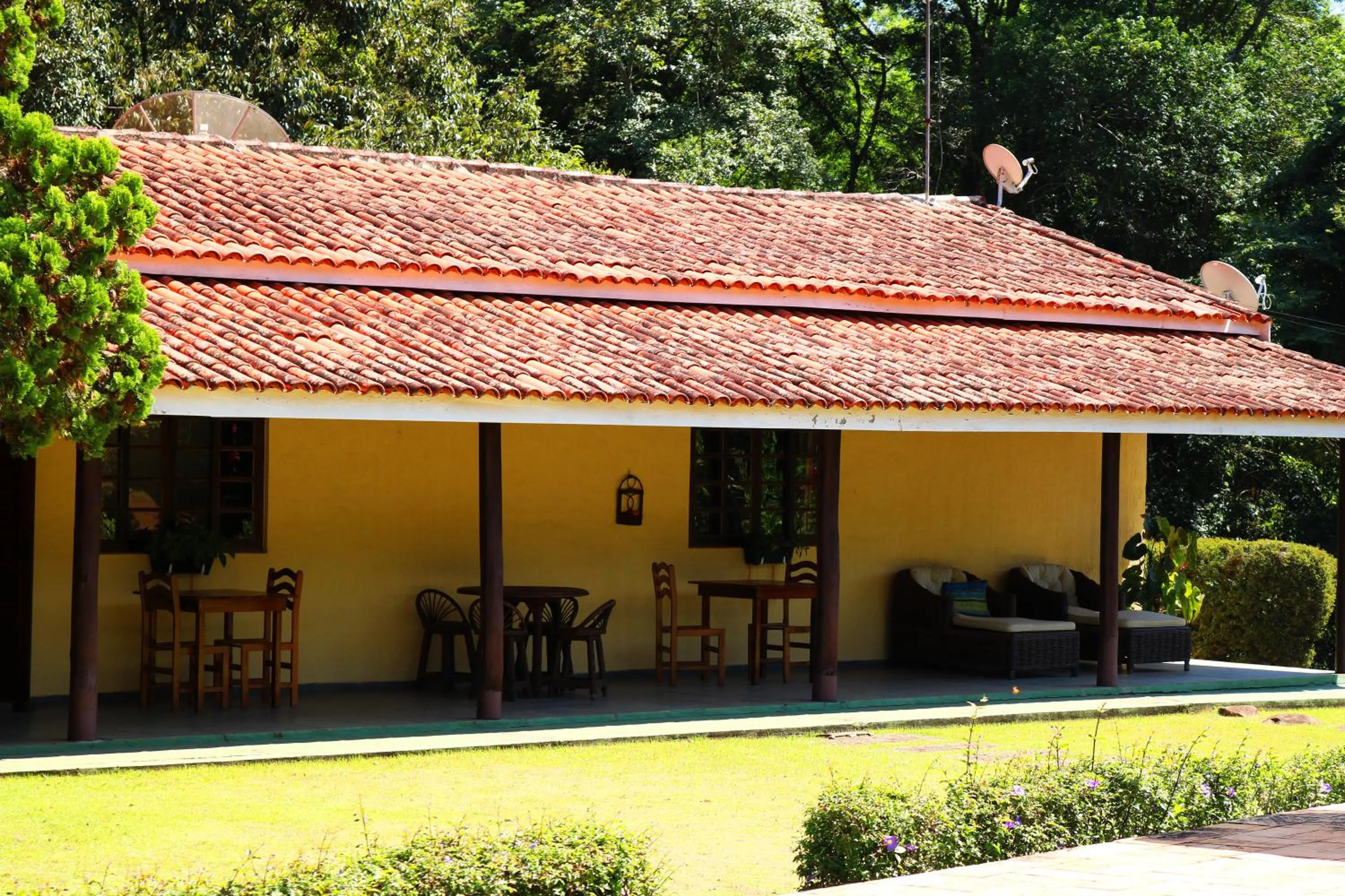 Property building in Pousada Realeza Atibaia