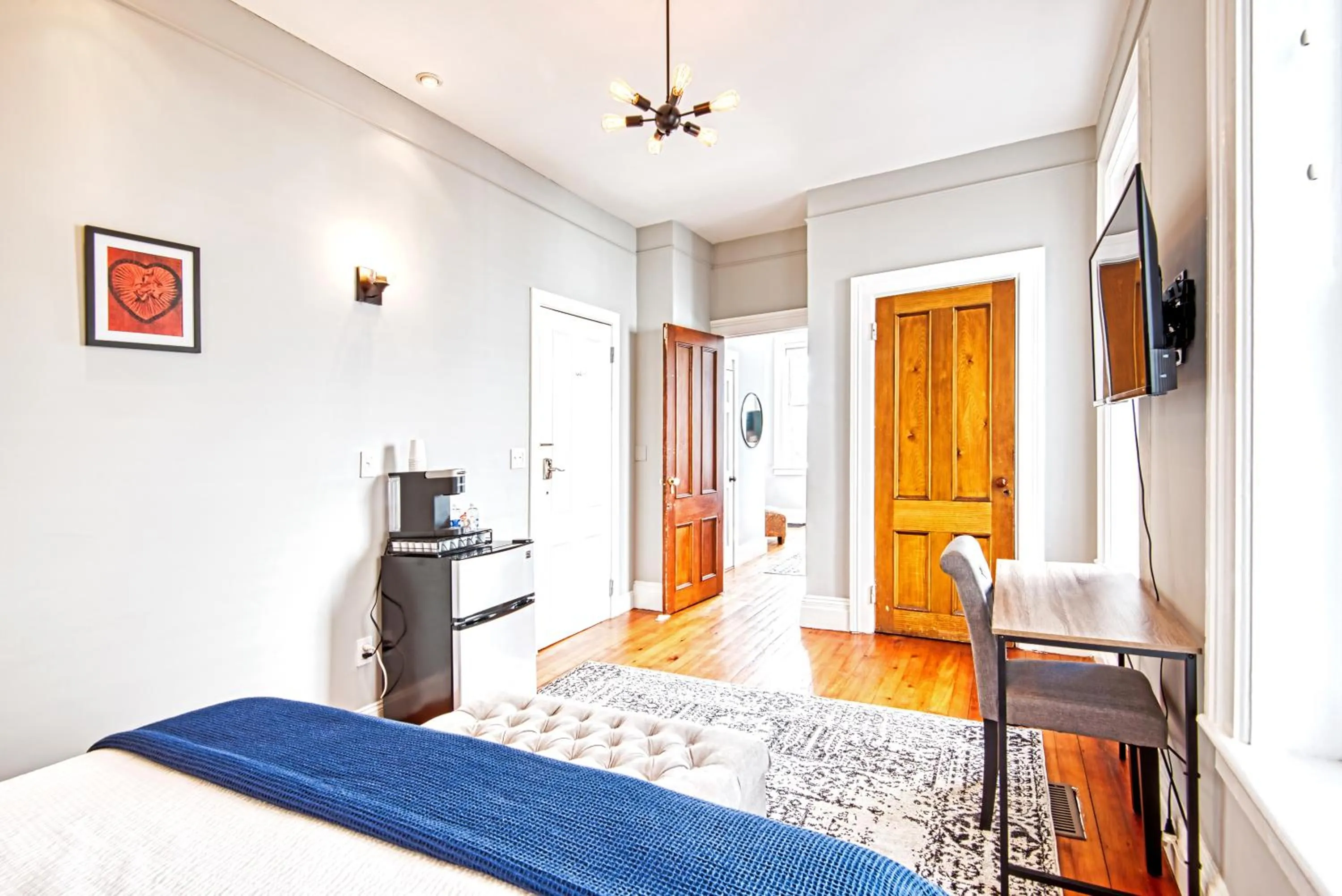 Bed in Hudson Mariner