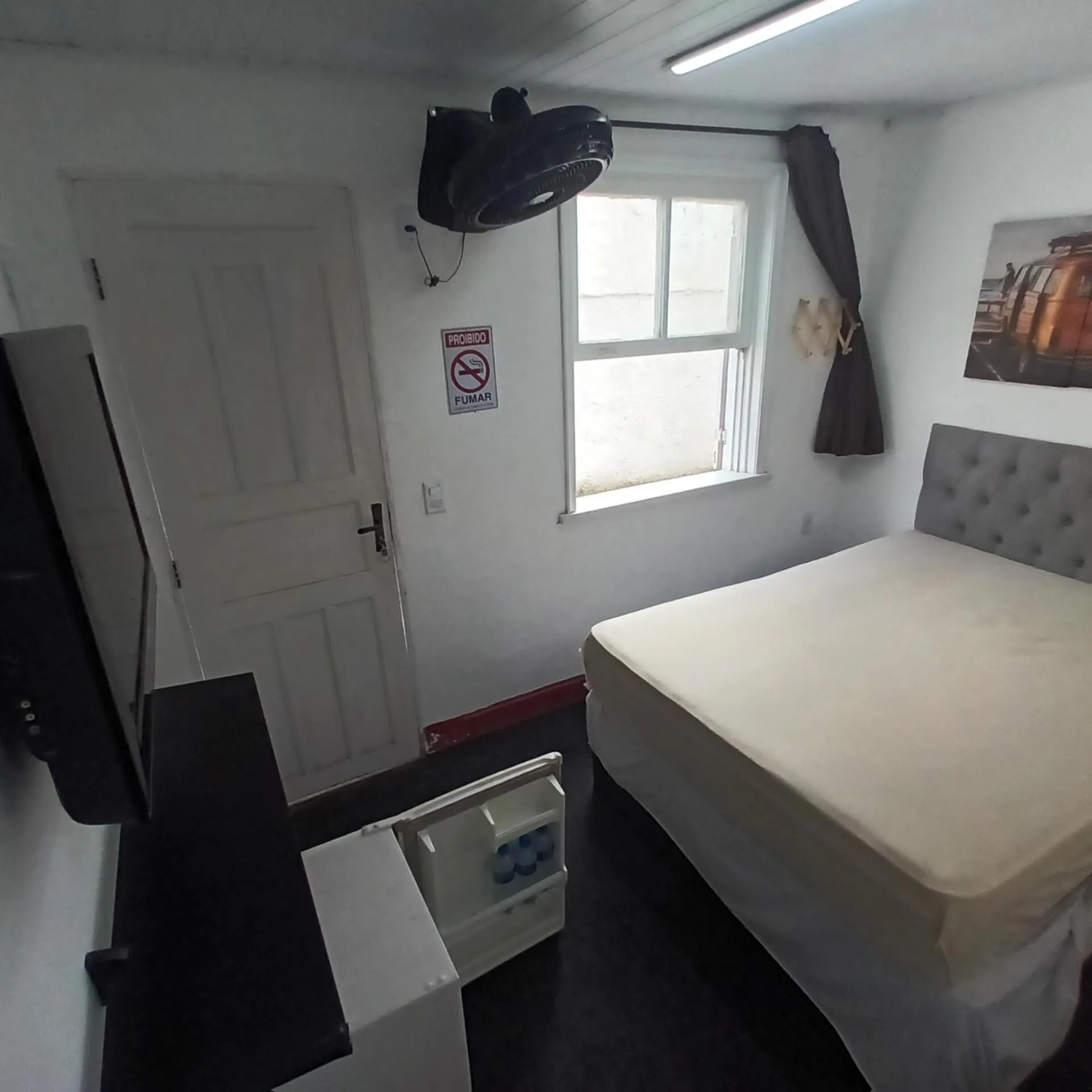 Bed in Pousada Marduk Banheiro privativo em todas as suites excelente localização tudo básico local ideal para hóspedes que não são exigentes "Não reembolsável"