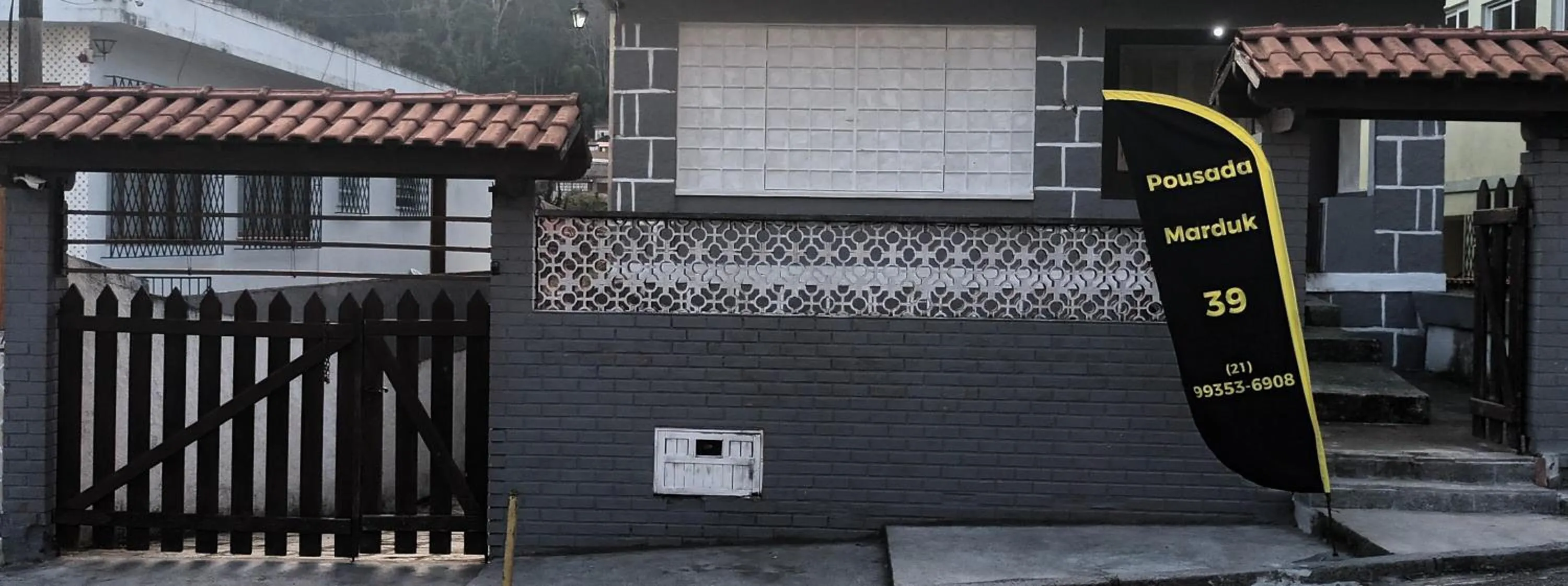 Pousada Marduk Banheiro privativo em todas as suites excelente localização tudo básico local ideal para hóspedes que não são exigentes "Não reembolsável"