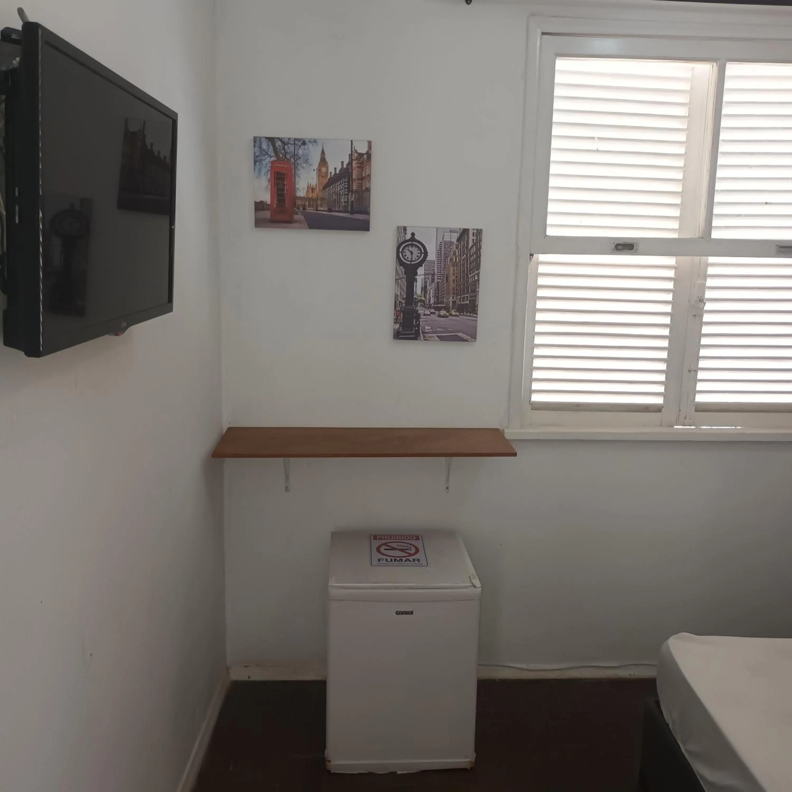 Pousada Marduk Banheiro privativo em todas as suites excelente localização tudo básico local ideal para hóspedes que não são exigentes "Não reembolsável"