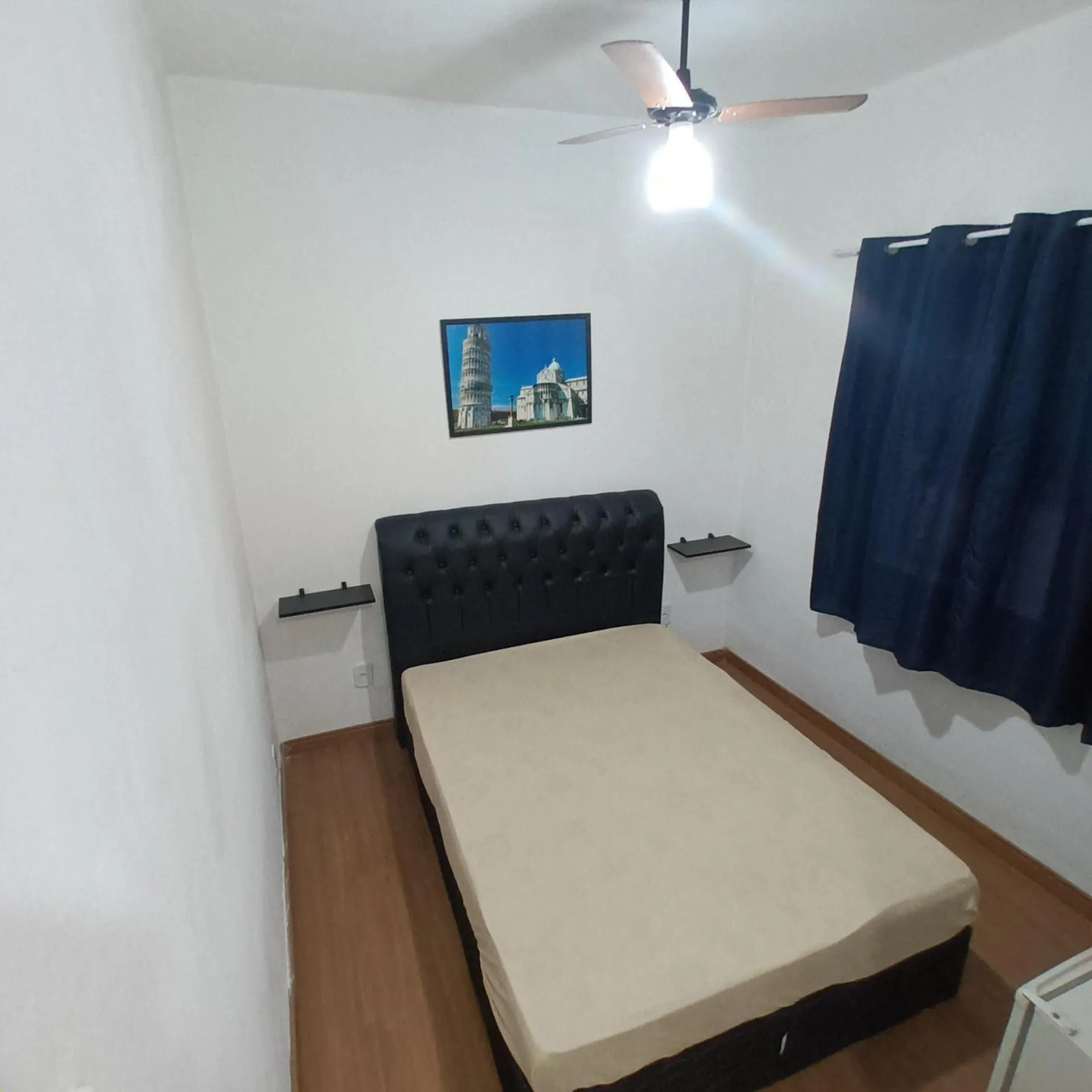 Bed in Pousada Marduk Banheiro privativo em todas as suites excelente localização tudo básico local ideal para hóspedes que não são exigentes "Não reembolsável"