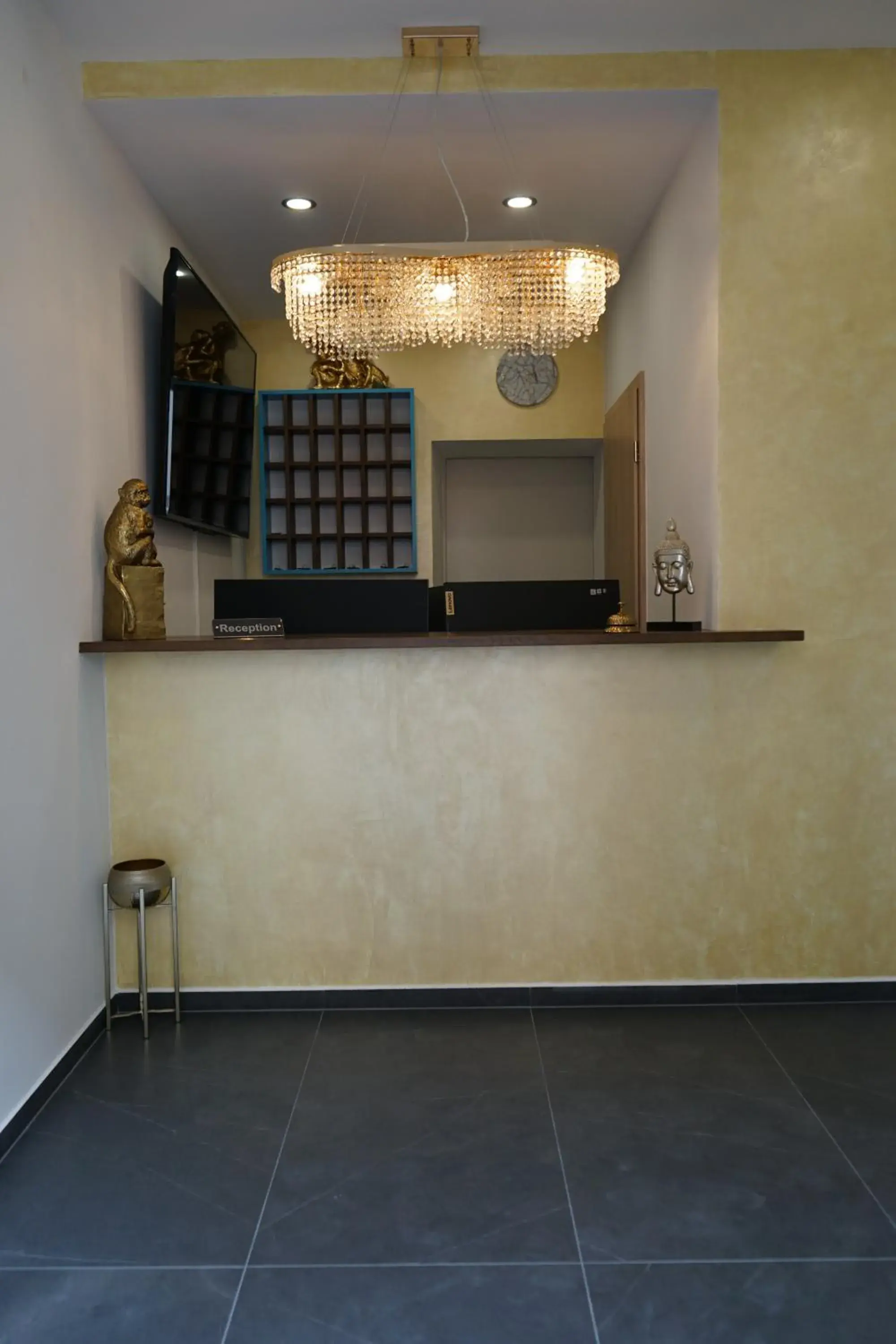 Lobby or reception in Hotel Central City Hbf Nürnberg Garni Lobby or reception in Hotel Central City Hbf Nürnberg Garni