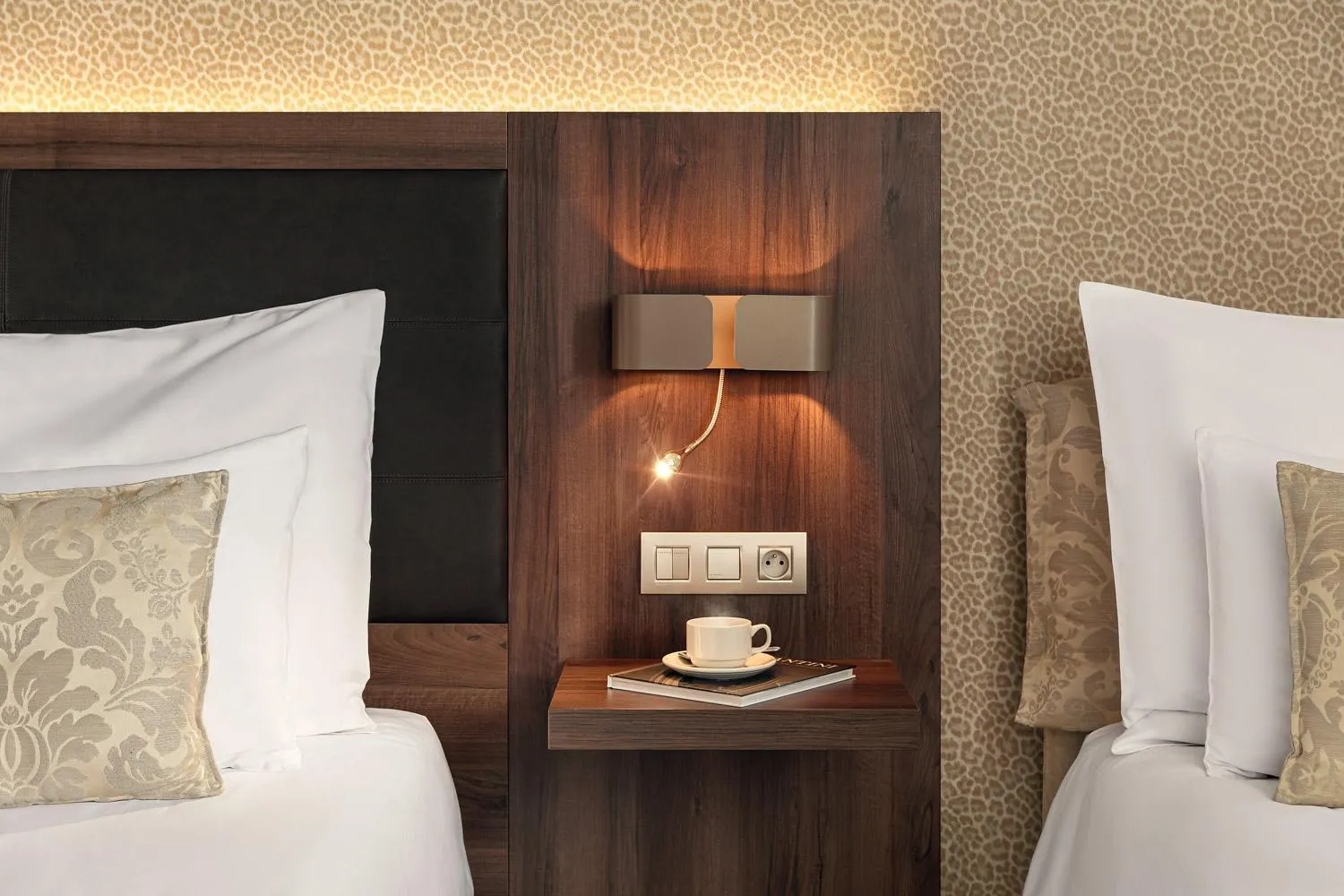 Bedroom, Bed in Michelangelo Grand Hotel