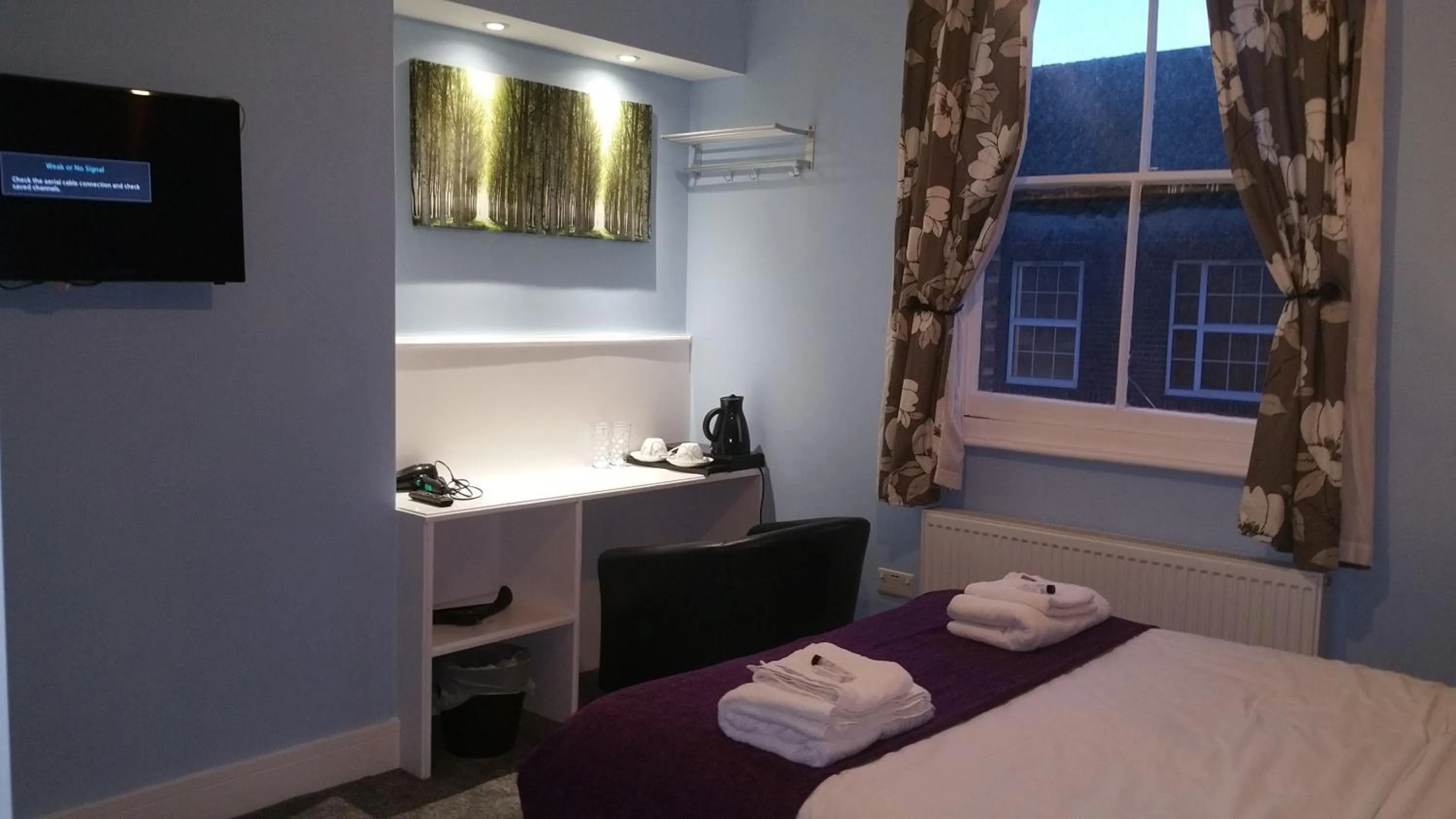 Bedroom, Bed in Ali Inn Oxford