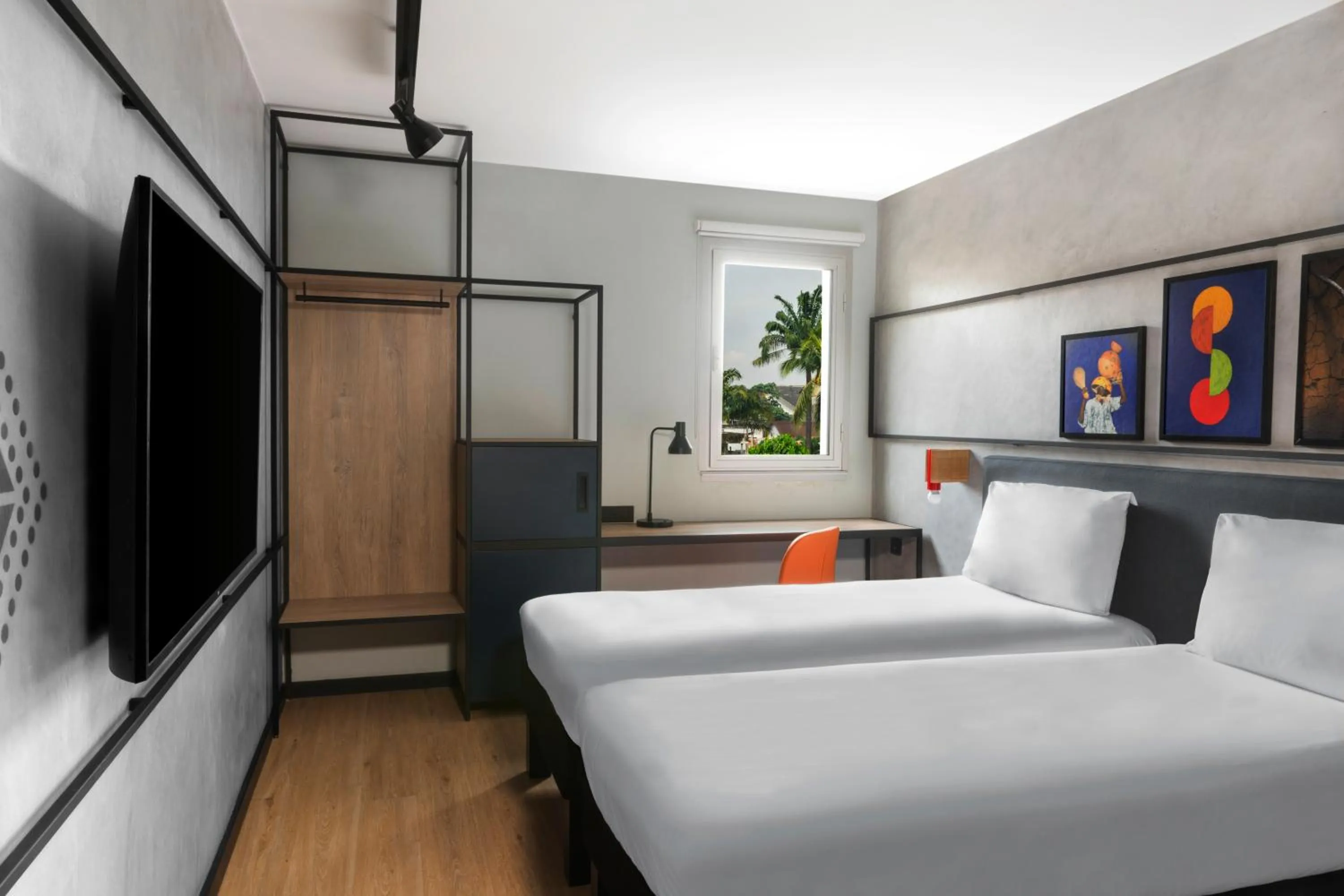 Bedroom, Bed in Ibis Styles Abidjan Plateau