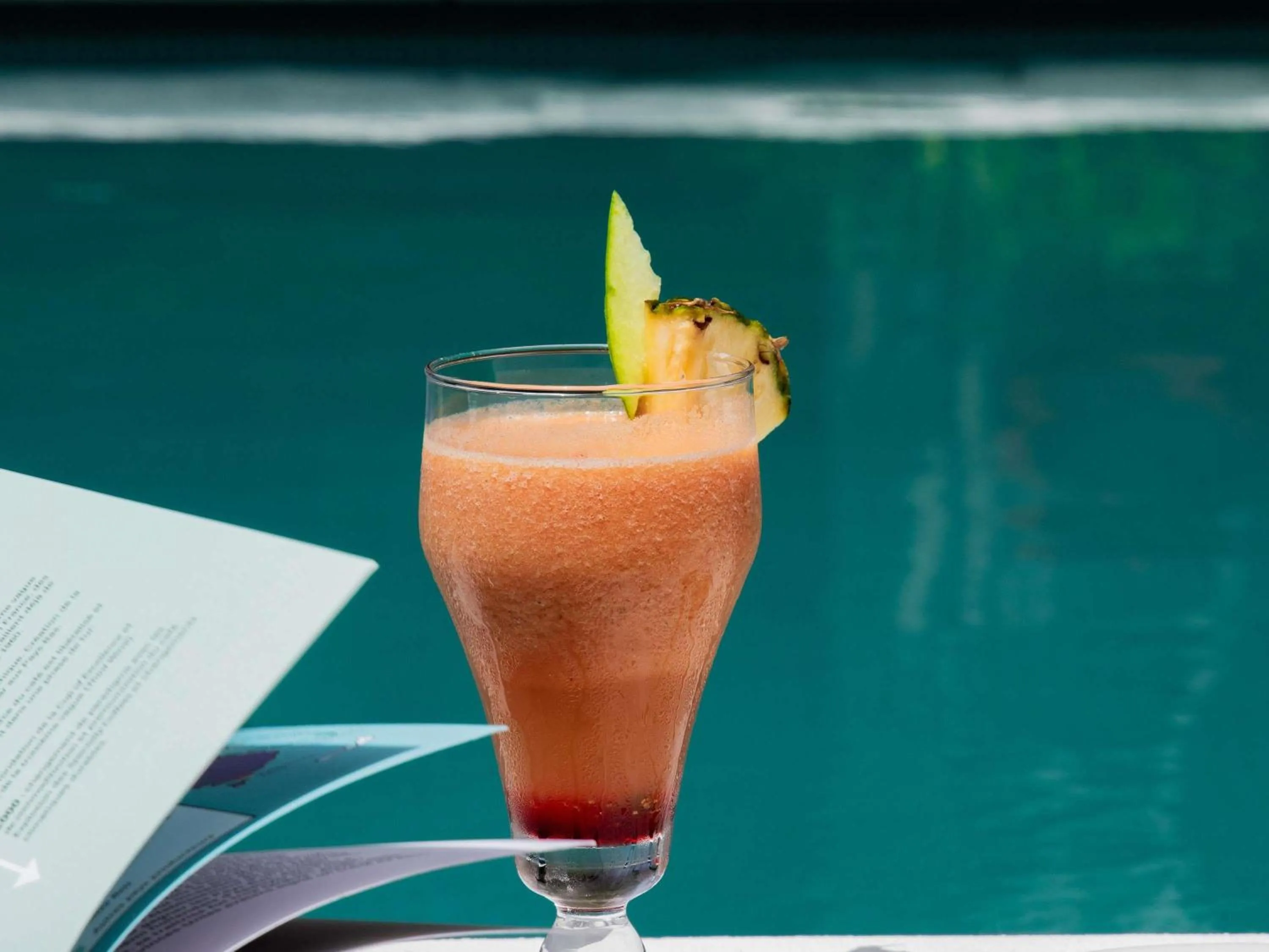 Lounge or bar in Ibis Styles Abidjan Marcory