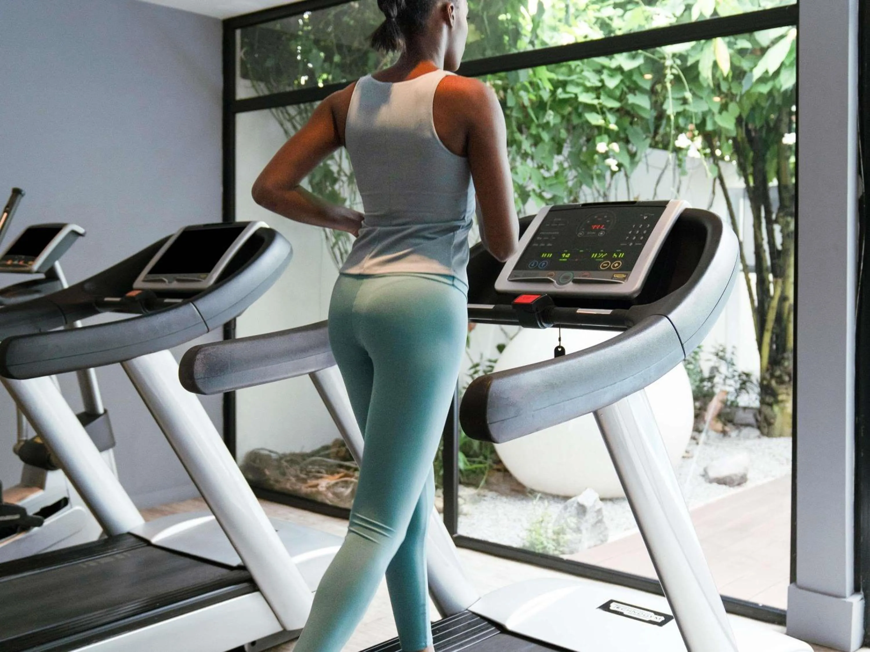 Fitness centre/facilities in Novotel Abidjan Plateau