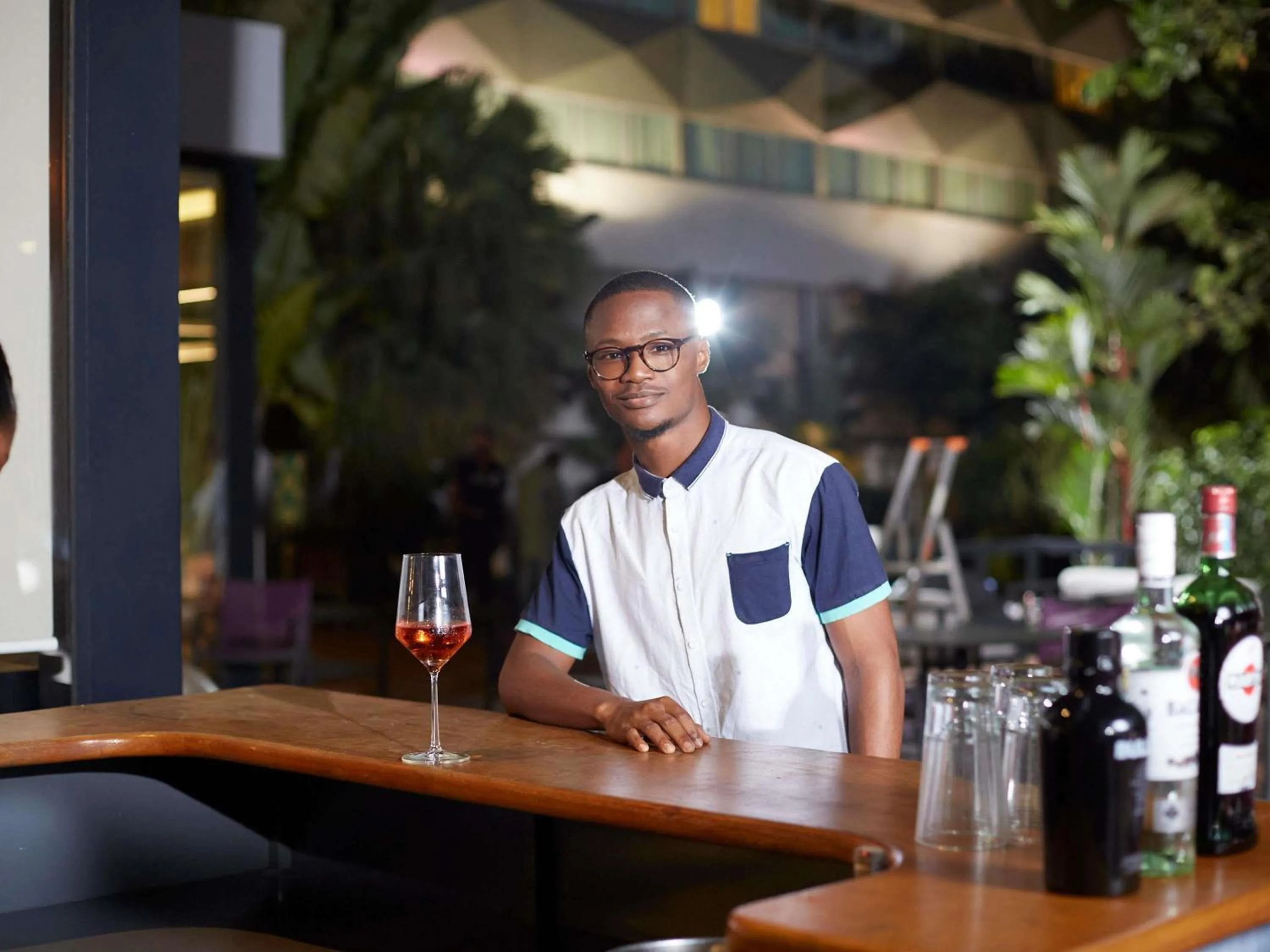 Lounge or bar in Novotel Abidjan Plateau