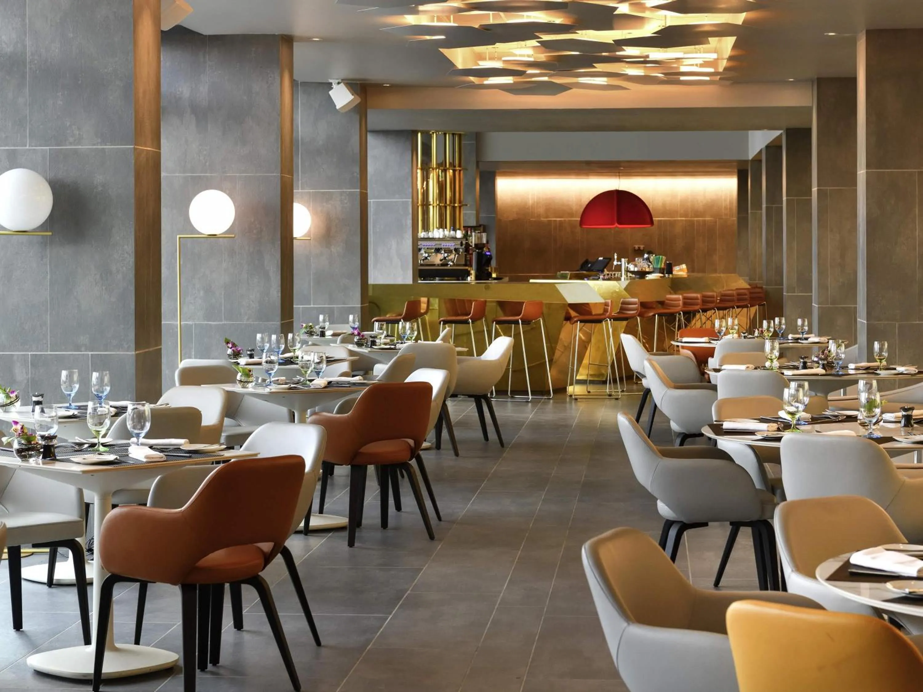 Restaurant/places to eat in Pullman Abidjan