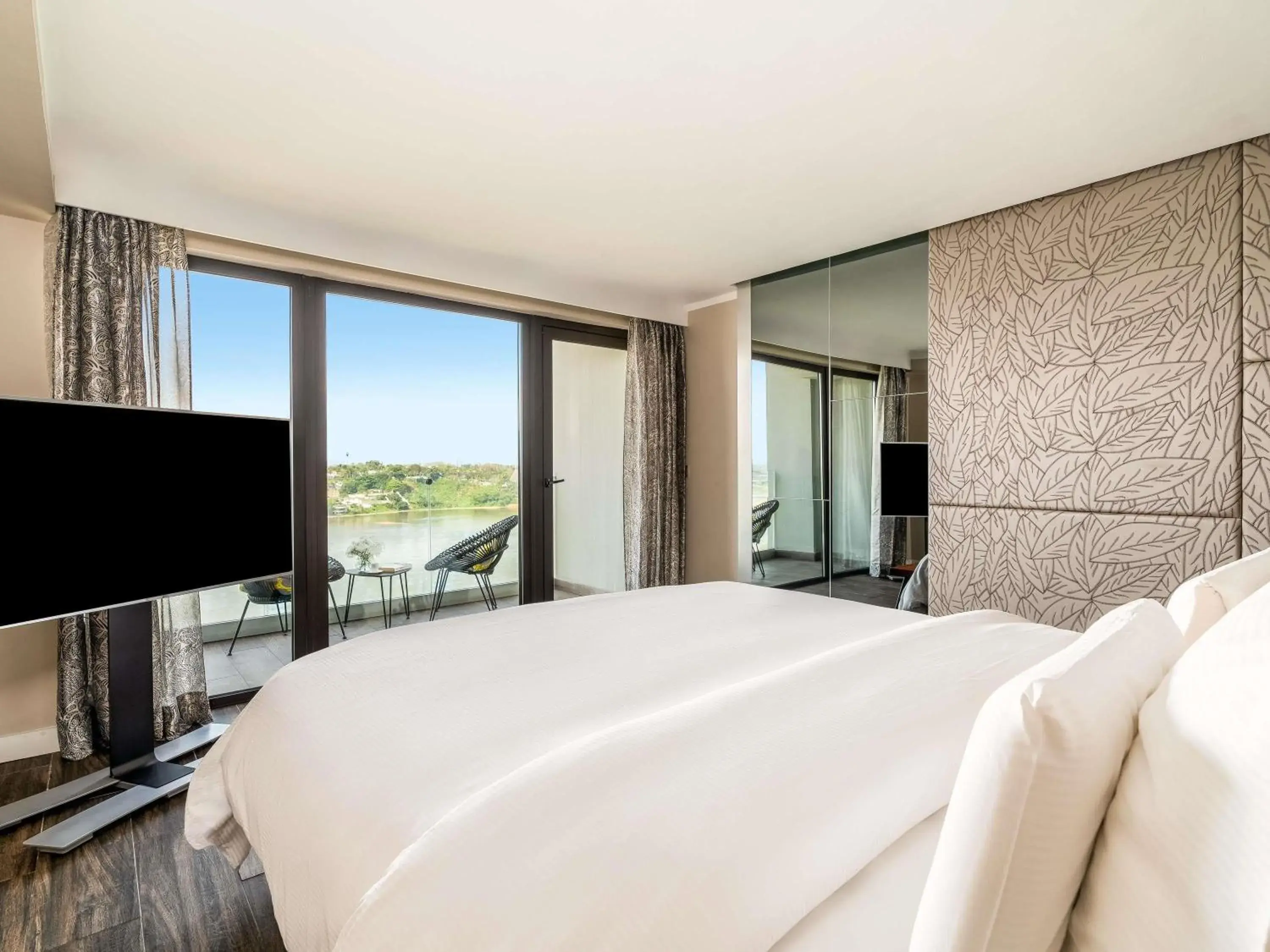 Bedroom, Bed in Pullman Abidjan Bedroom, Bed in Pullman Abidjan