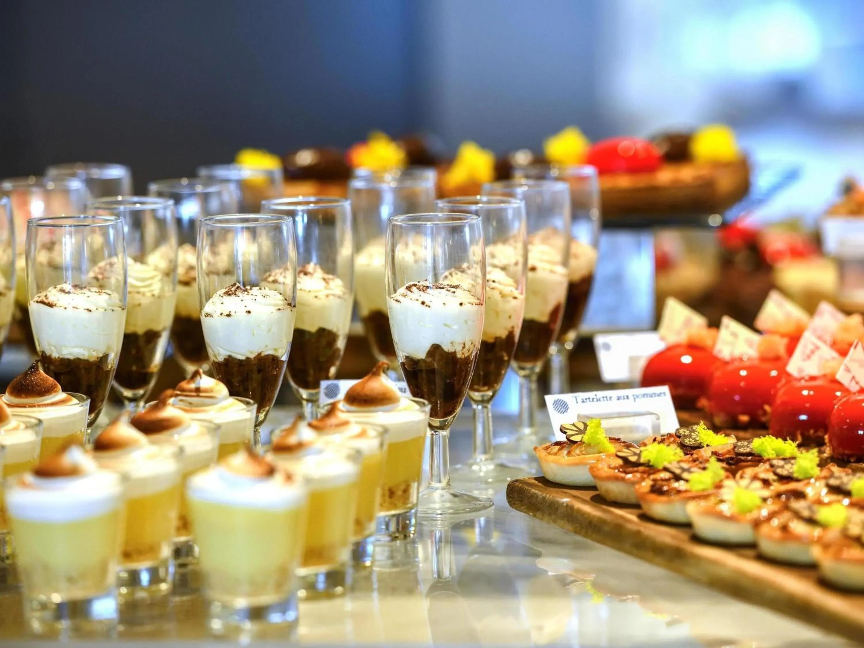 Restaurant/places to eat in Pullman Abidjan