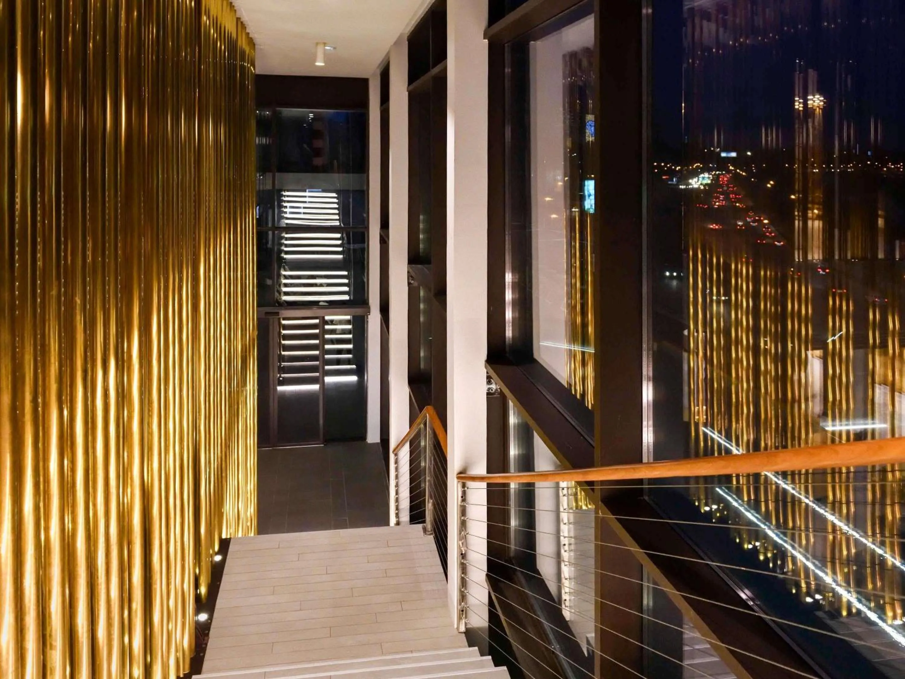 Lounge or bar in Pullman Abidjan