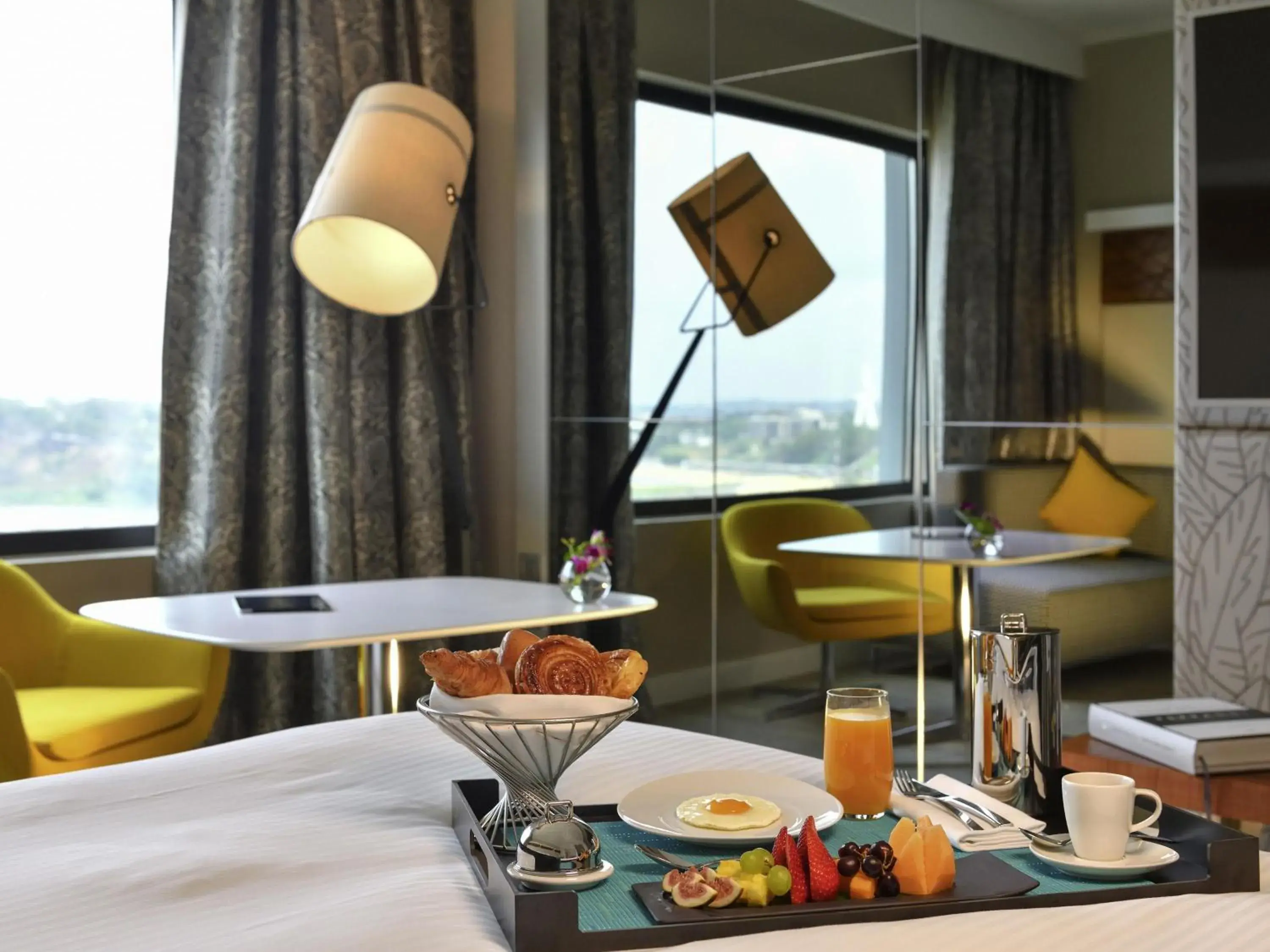 Bedroom in Pullman Abidjan Bedroom in Pullman Abidjan