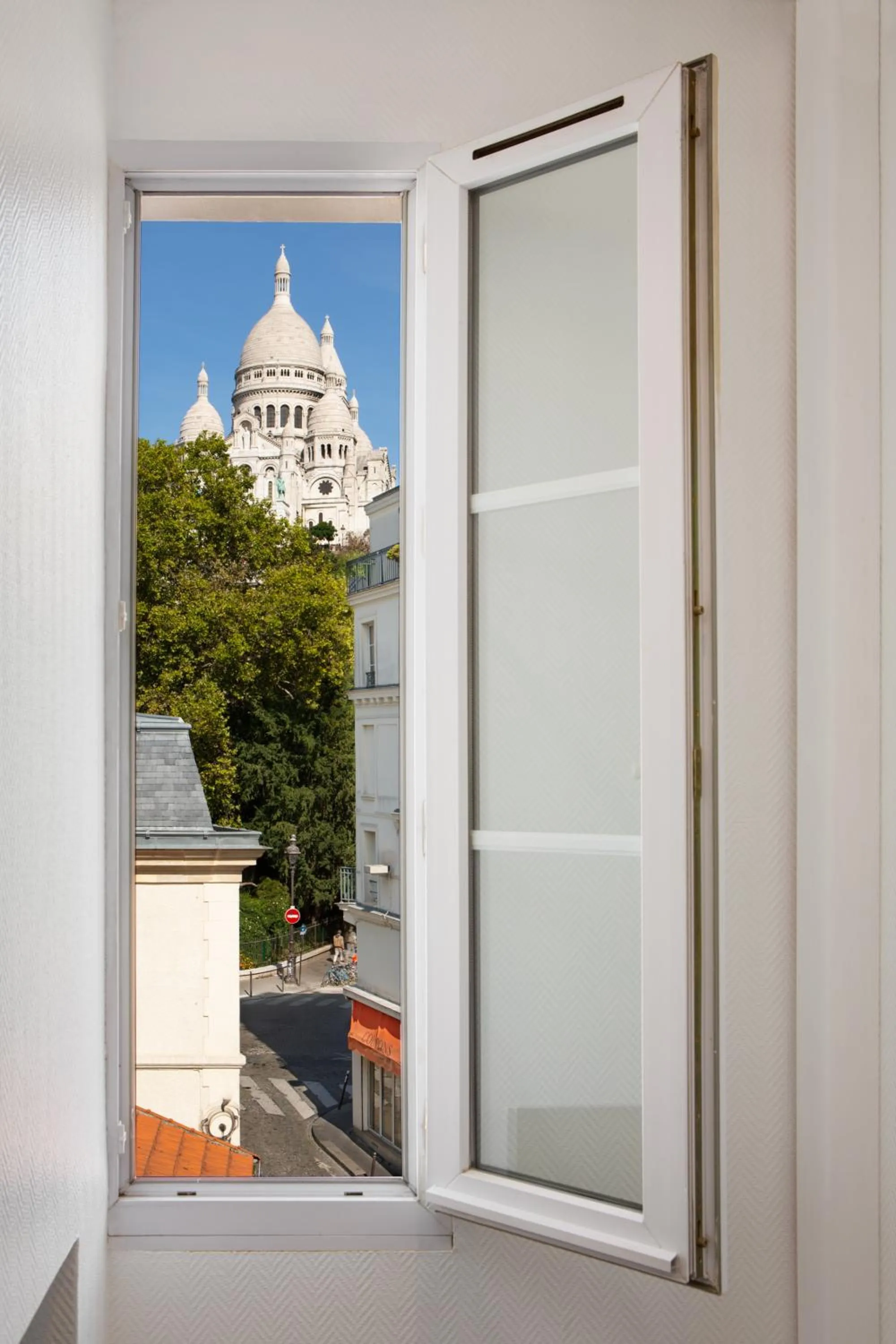 Nearby landmark in Le Village Montmartre by Hiphophostels