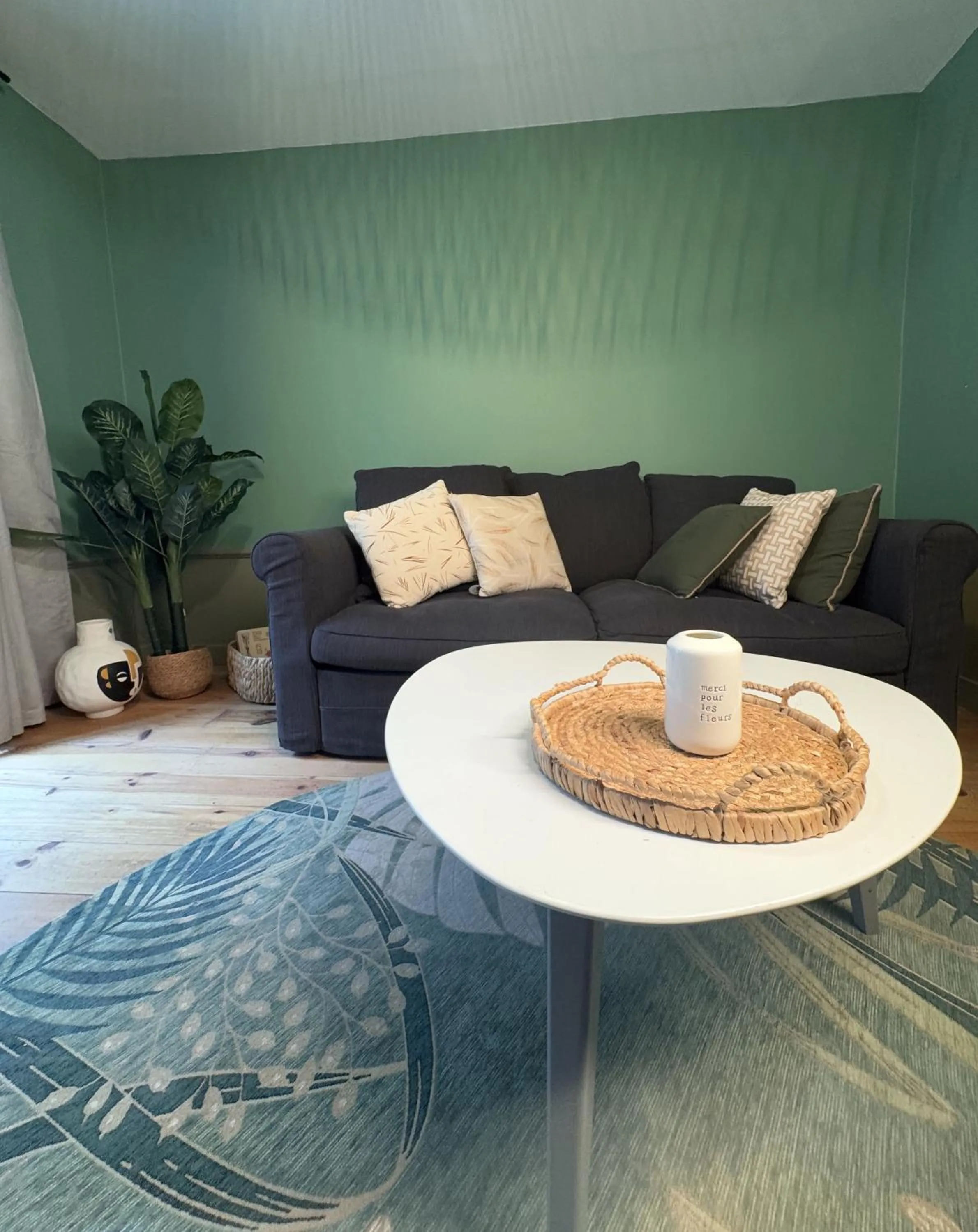 Living room in Le Village Montmartre by Hiphophostels