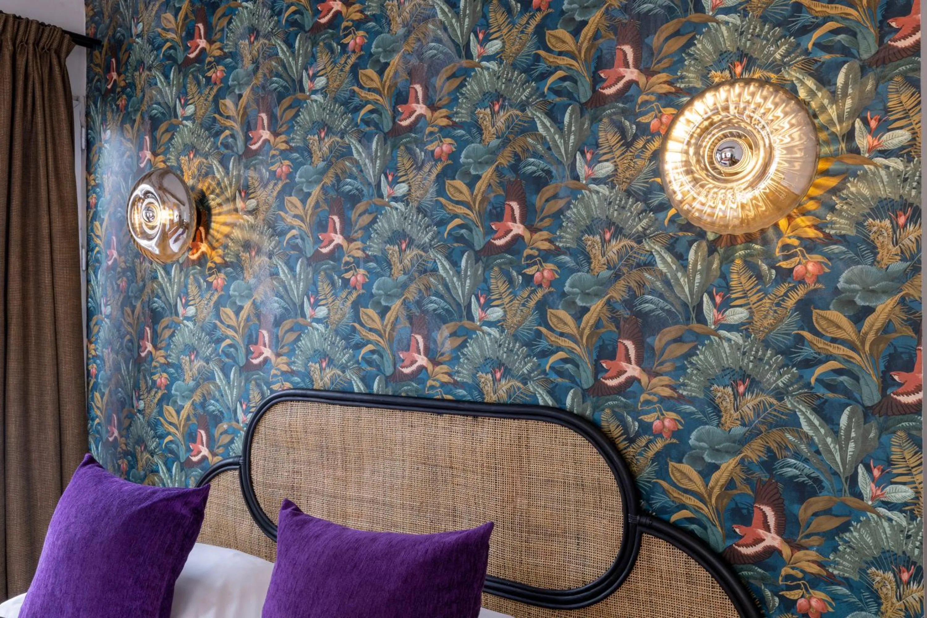 Bedroom in Le Village Montmartre by Hiphophostels