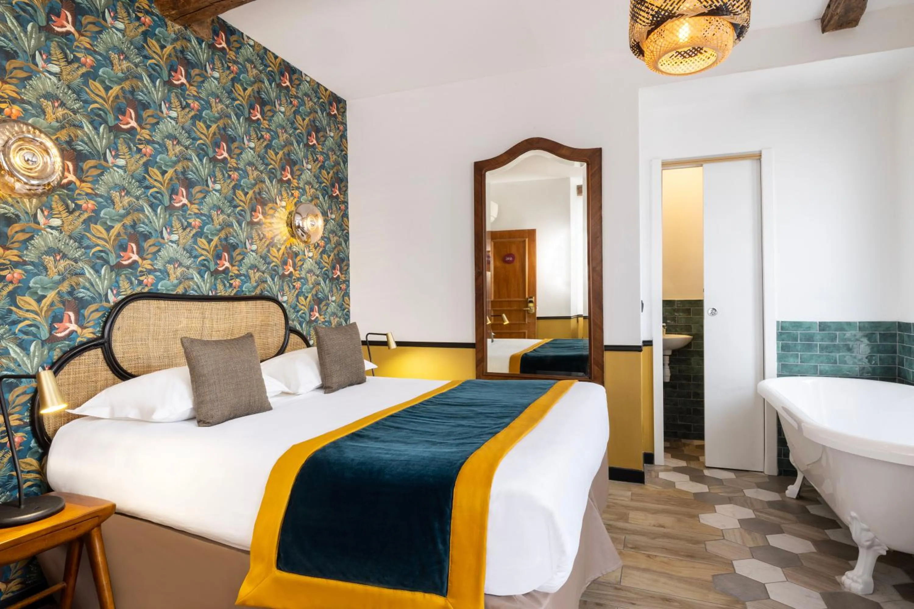 Bedroom, Bed in Le Village Montmartre by Hiphophostels