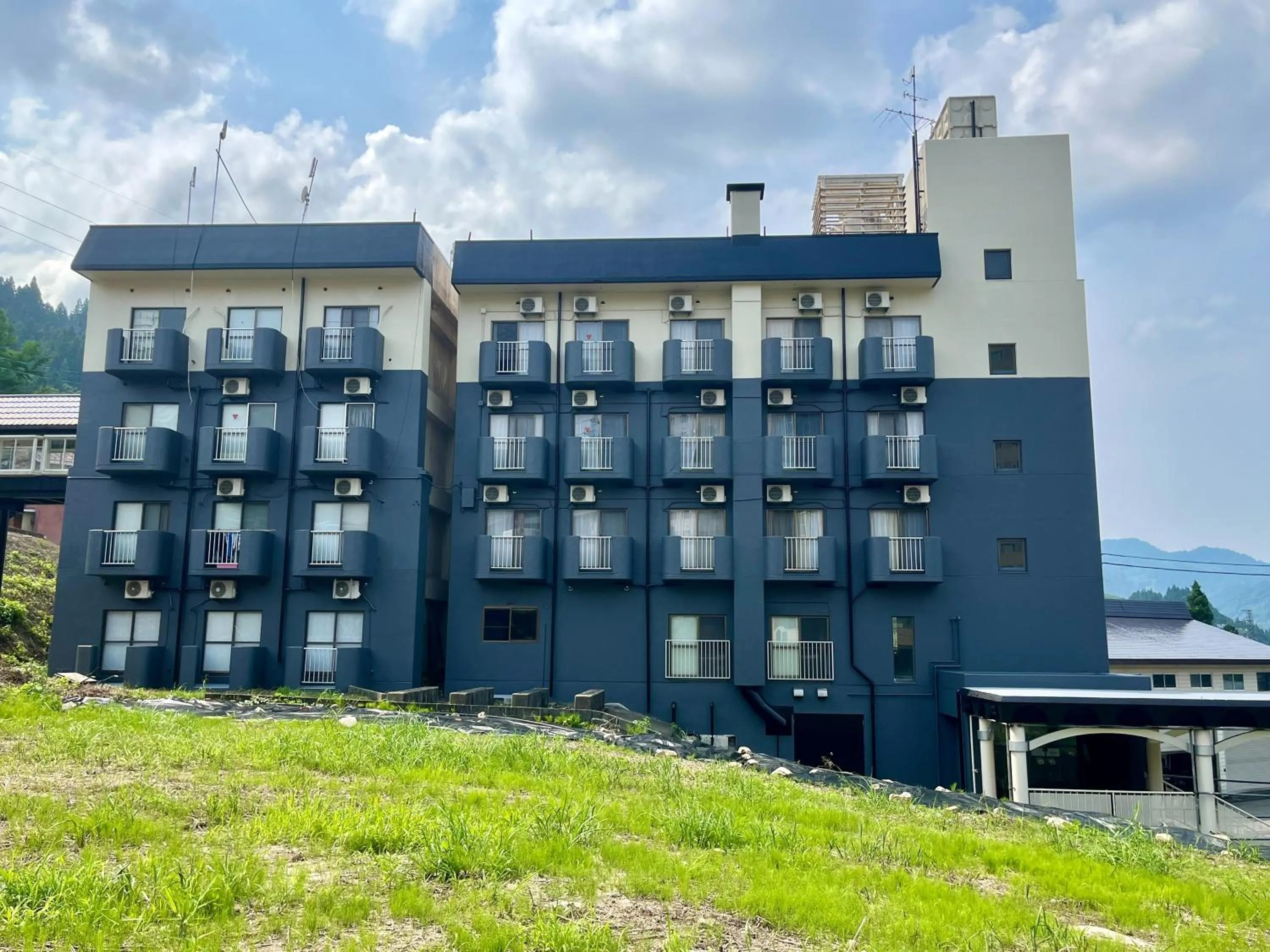 CHENDA INTERNATIONAL HOTEL