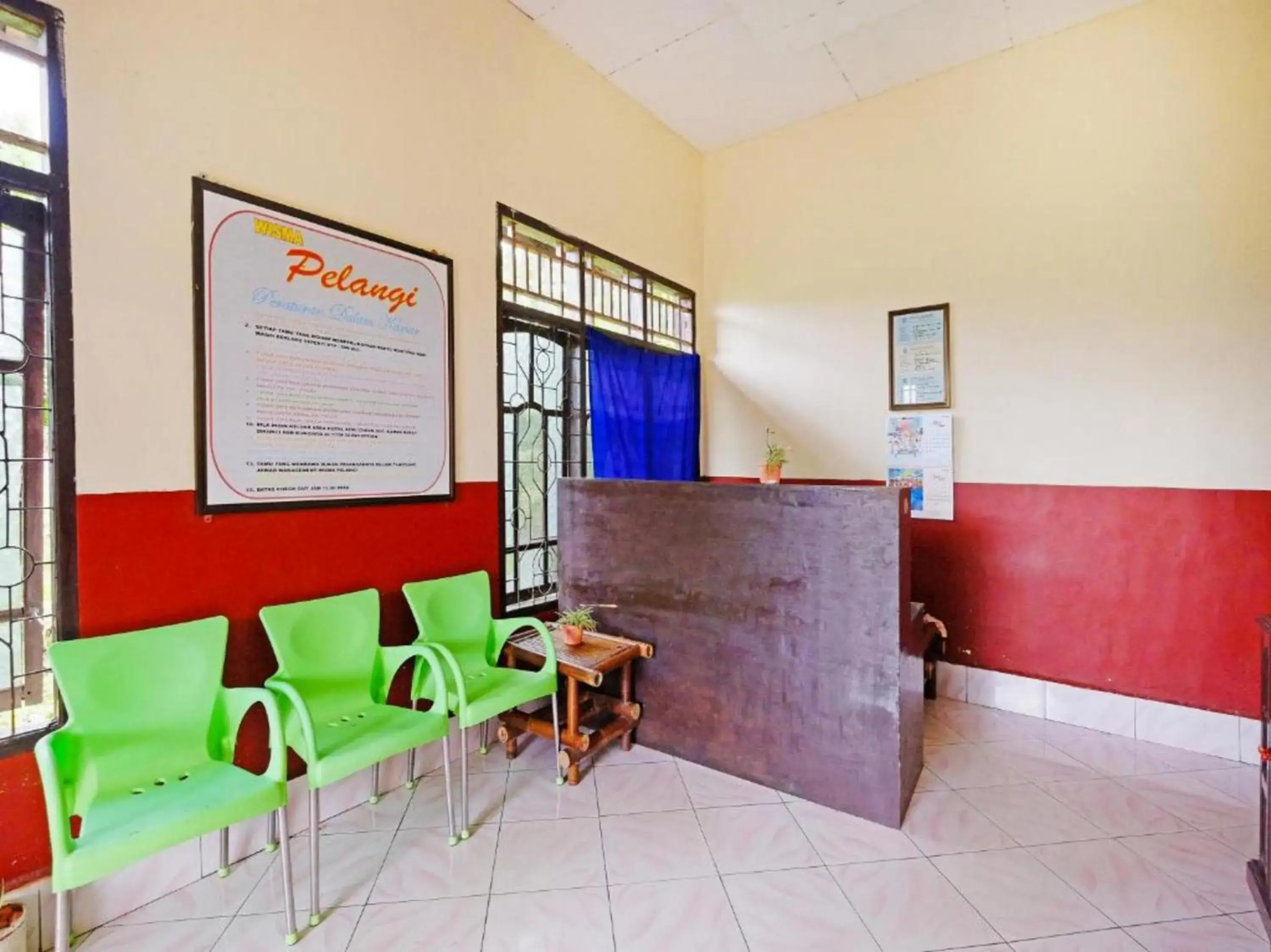 Lobby or reception in Wisma Pelangi Palopo RedPartner Lobby or reception in Wisma Pelangi Palopo RedPartner