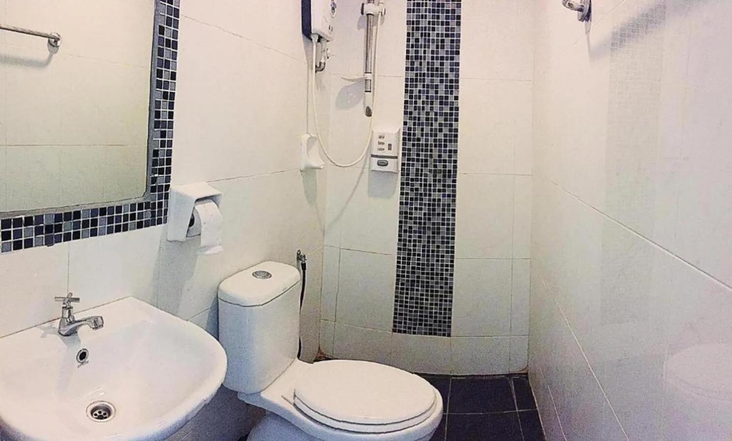 Bathroom in Sun Inns Kelana Jaya