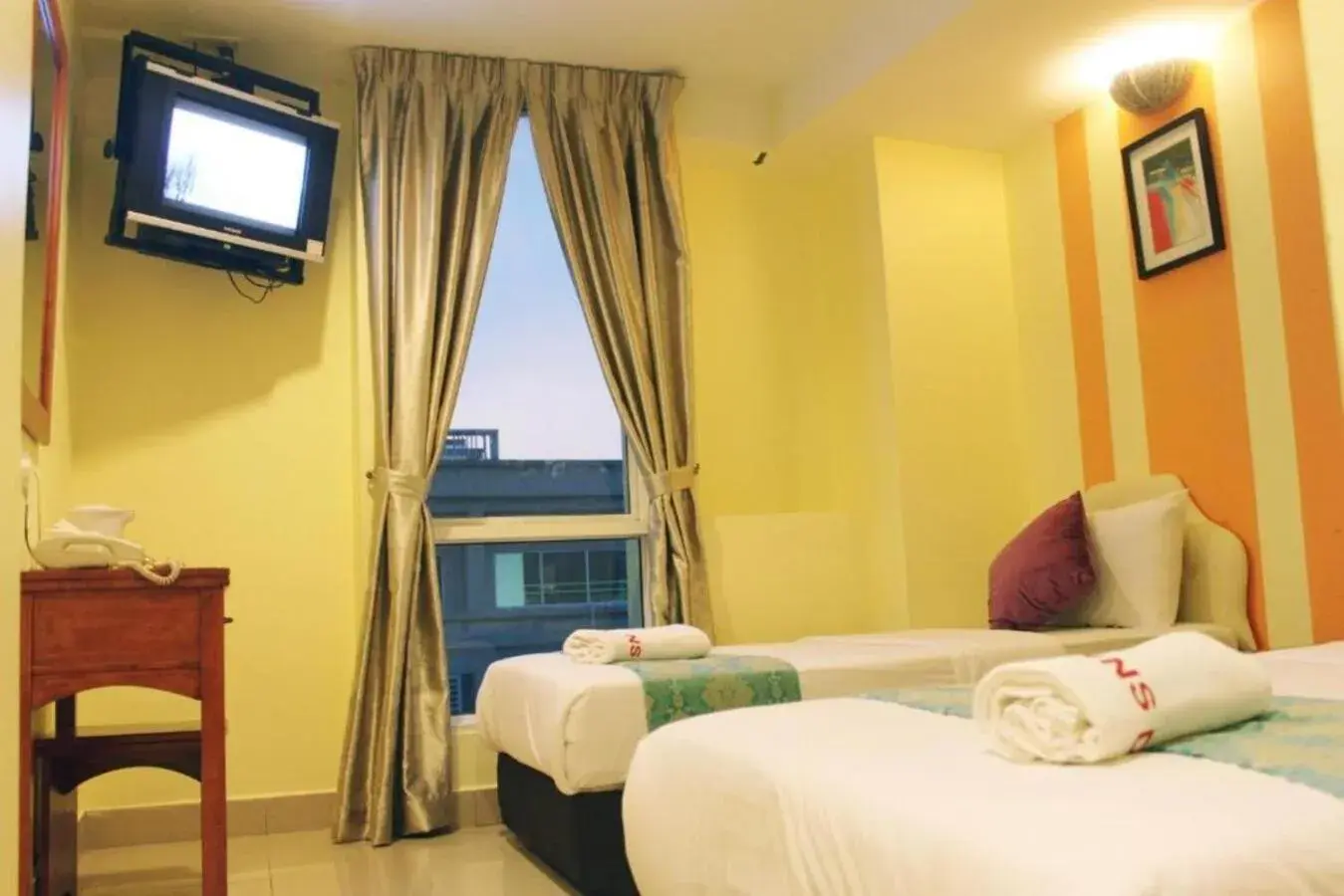 Superior Twin Room with City View in Sun Inns Kelana Jaya Superior Twin Room with City View in Sun Inns Kelana Jaya