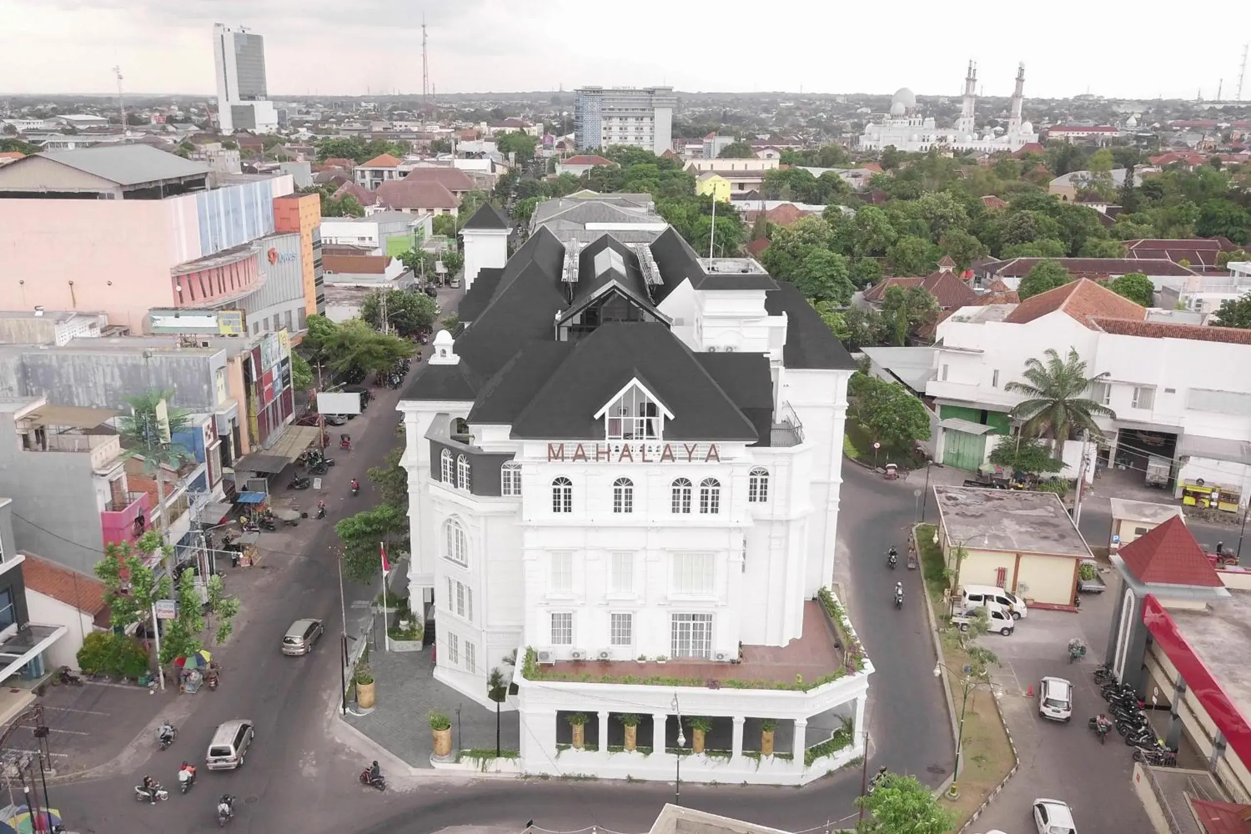 Property building in MAHALAYA The Legacy Hotel Property building in MAHALAYA The Legacy Hotel