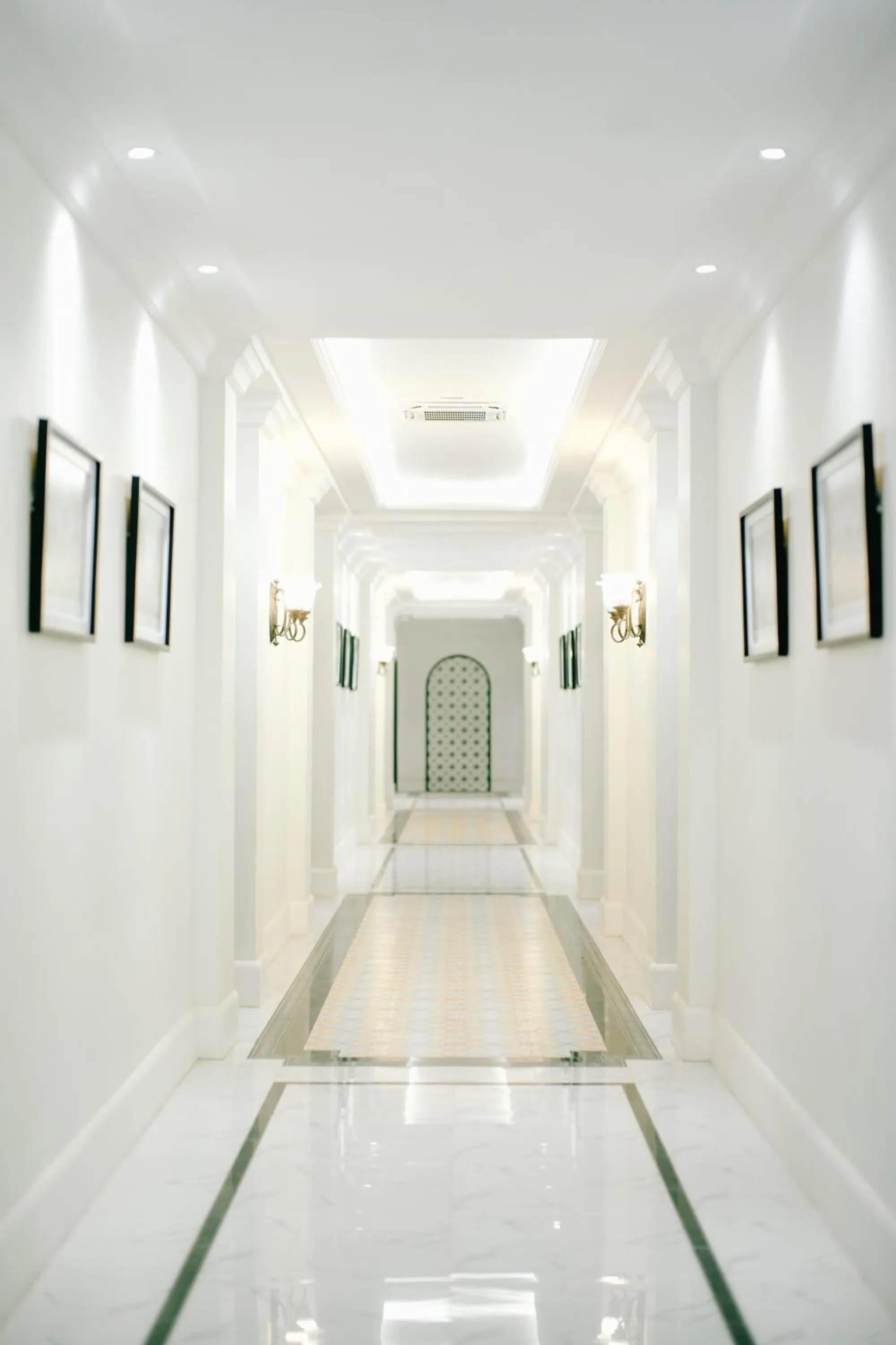 Lobby or reception in MAHALAYA The Legacy Hotel