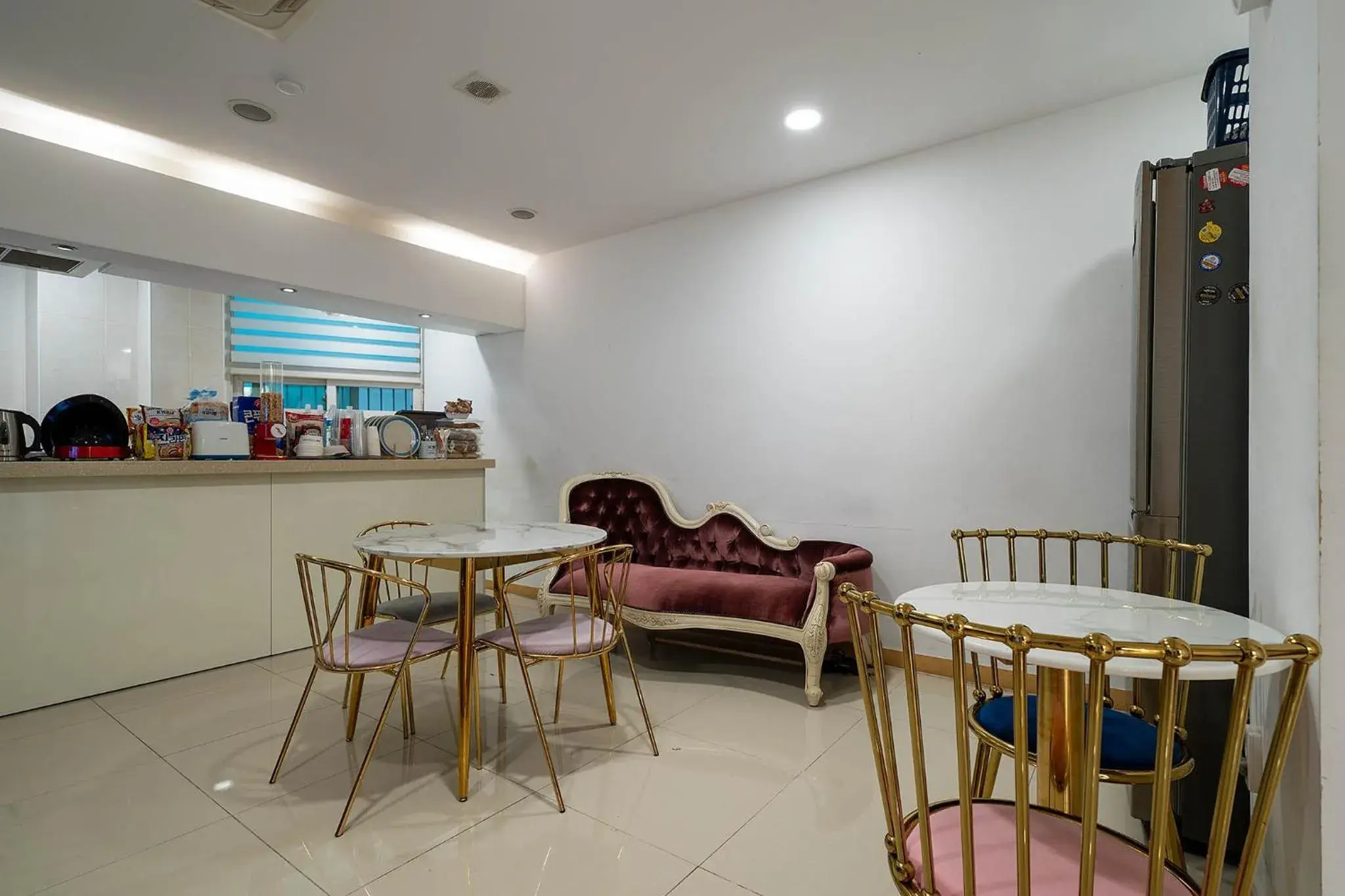 Restaurant/places to eat in Pacific7 Hotel Restaurant/places to eat in Pacific7 Hotel