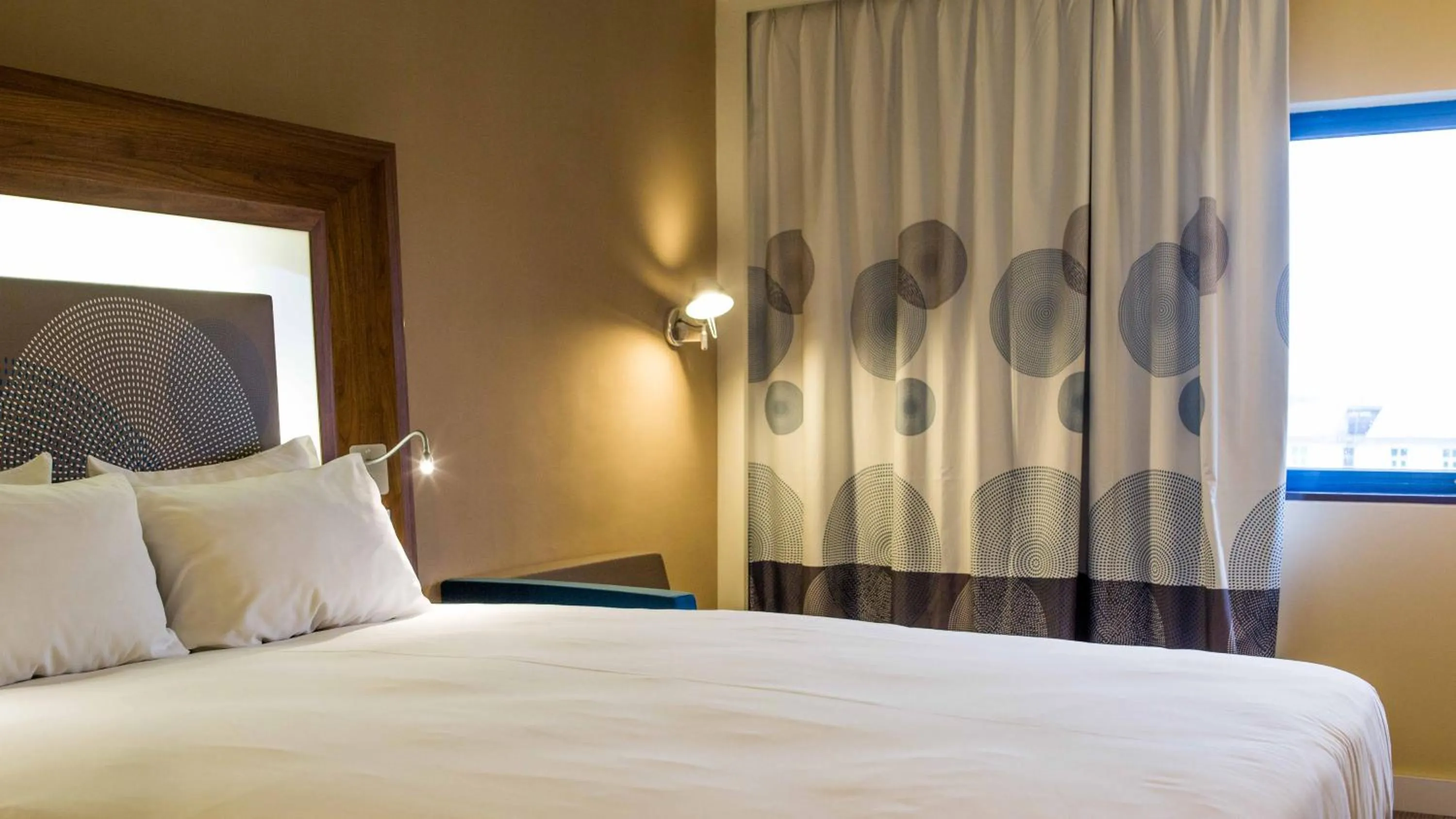 Bedroom, Bed in Novotel Port Harcourt