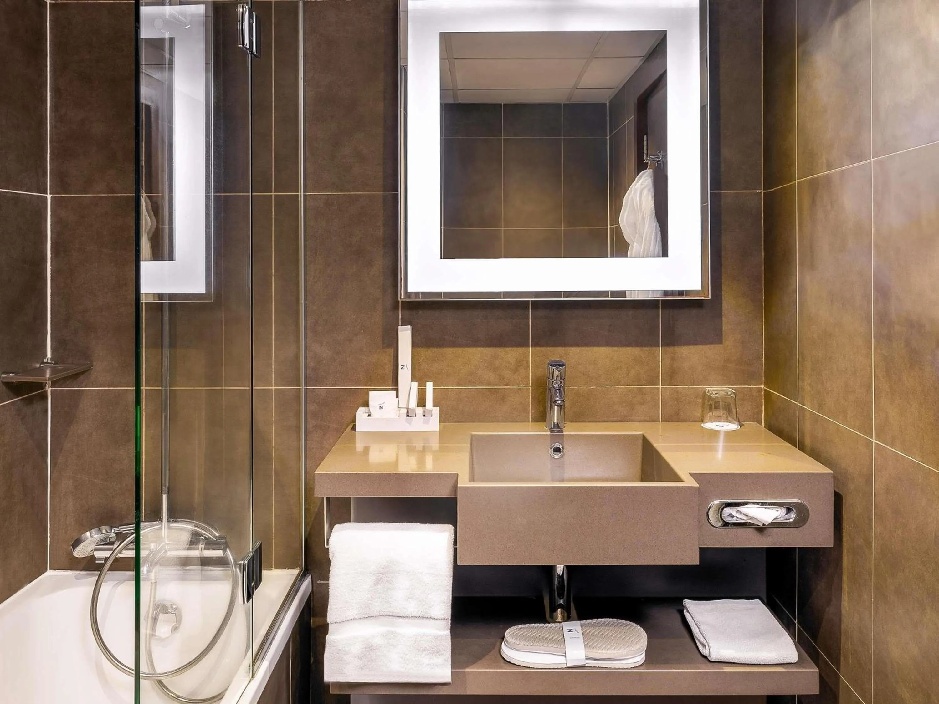 Bedroom in Novotel Port Harcourt