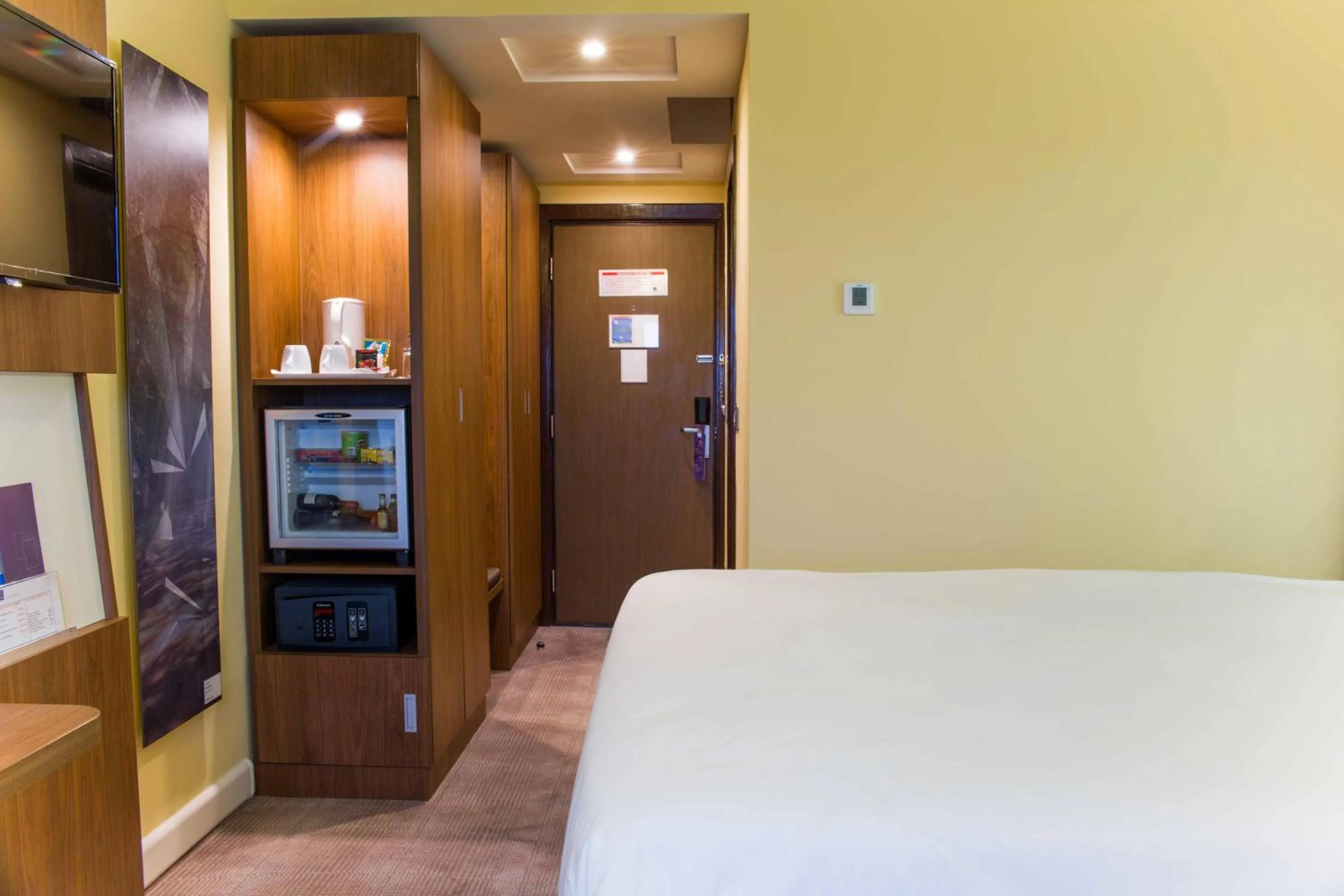 Drinks, Bed in Novotel Port Harcourt