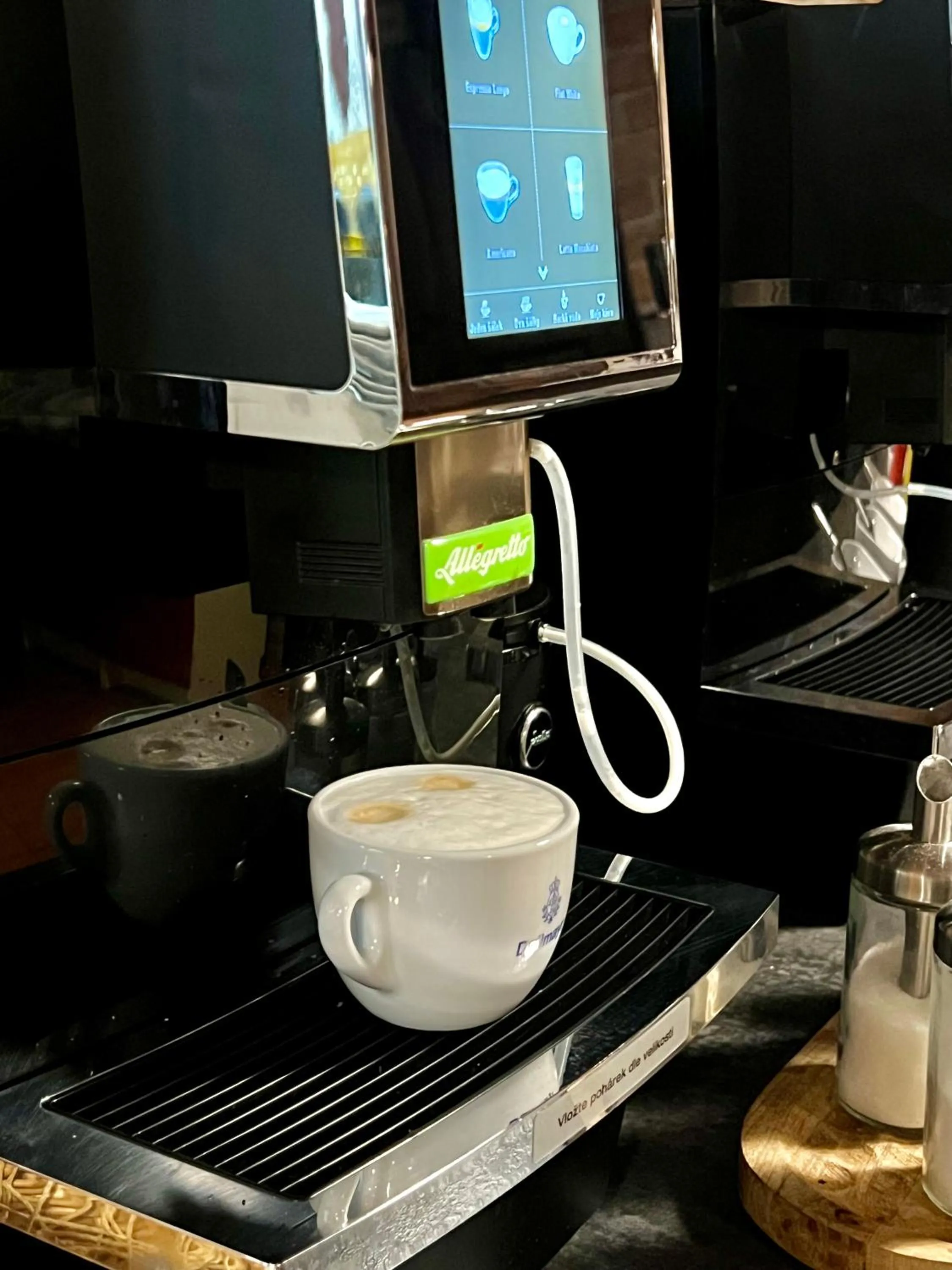 Food and drinks in Hotel Astra