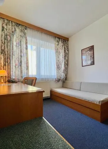Hotel Astra