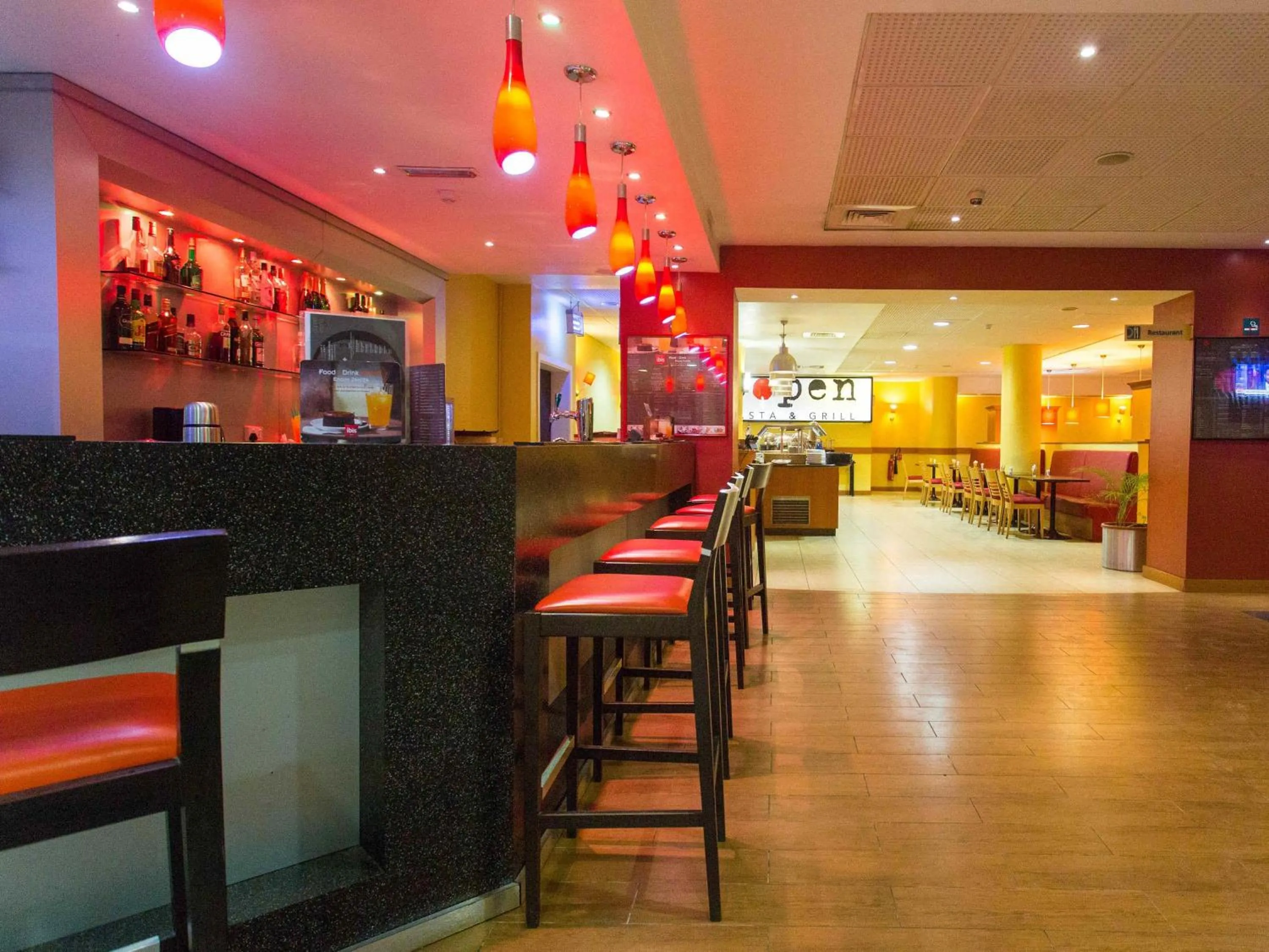 Lounge or bar in Ibis Lagos Airport