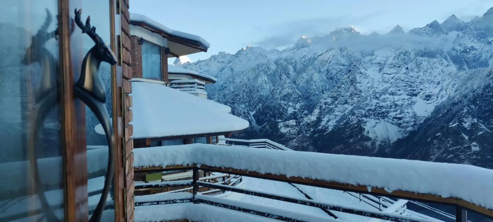 Property building in Casa Himalaya, Auli