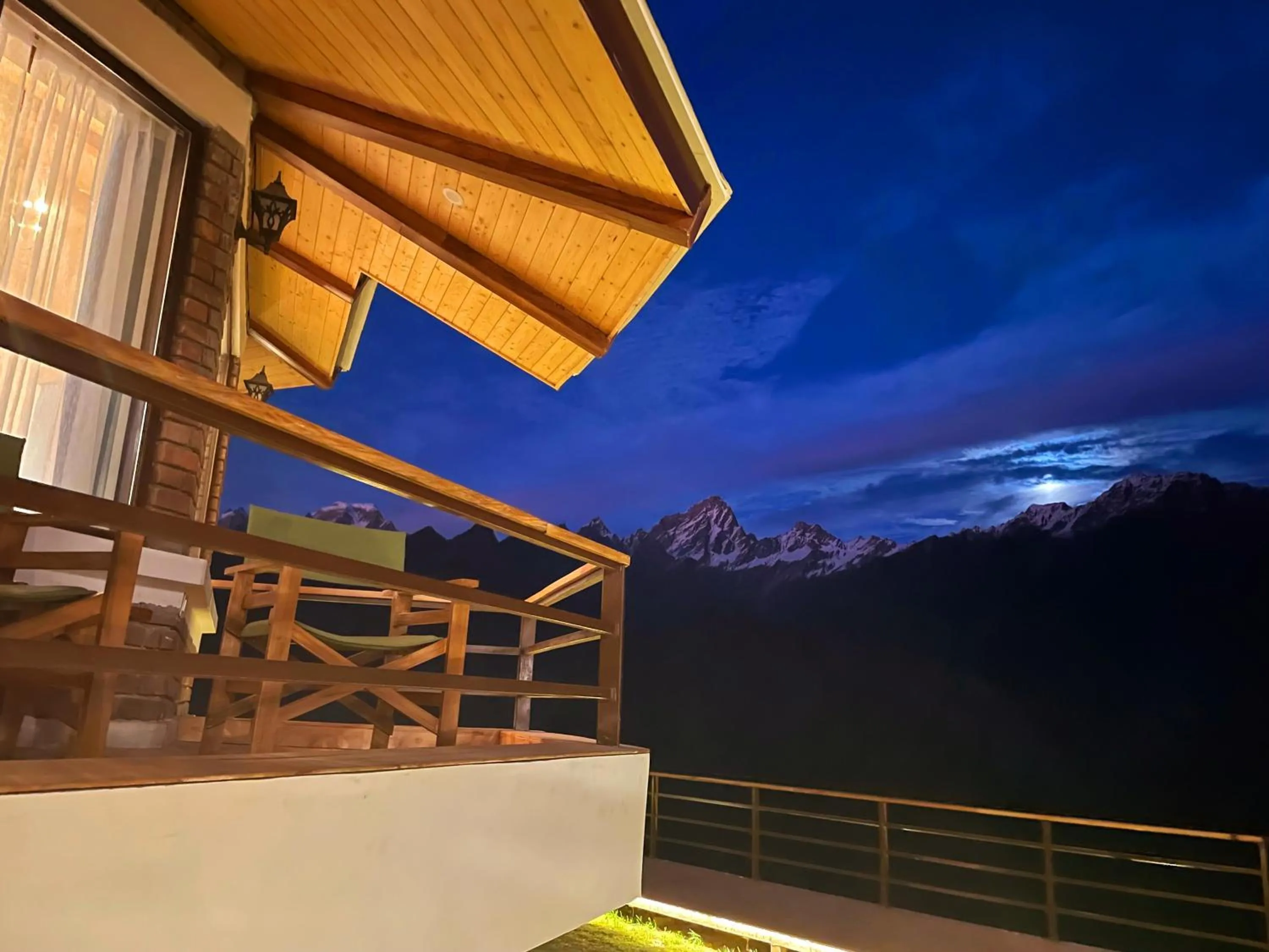 Patio in Casa Himalaya, Auli