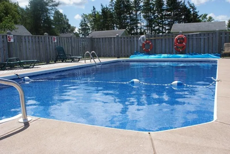 Swimming pool in North Rustico Bed and Breakfast