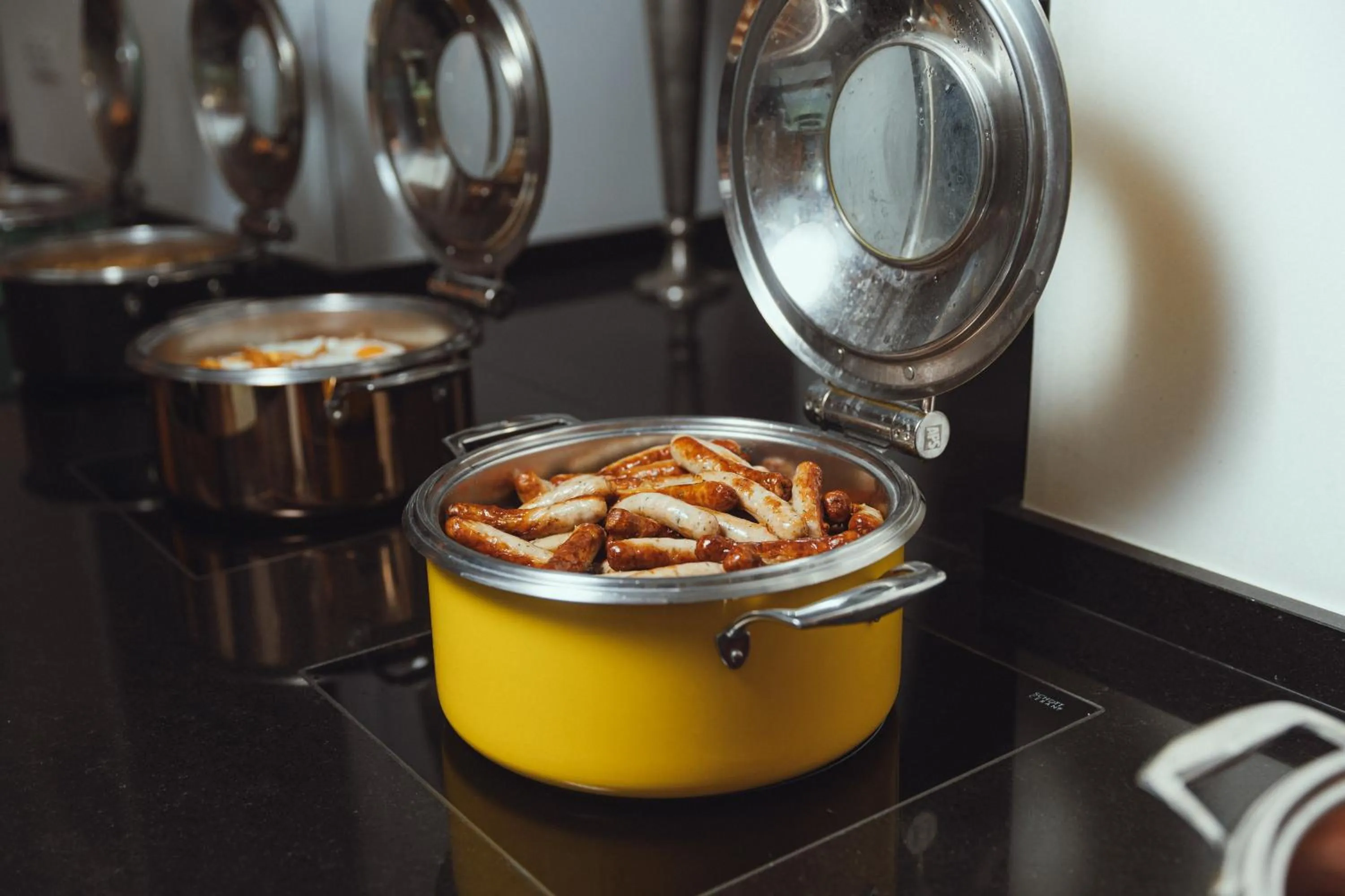 Food and drinks in EA Embassy Prague Hotel