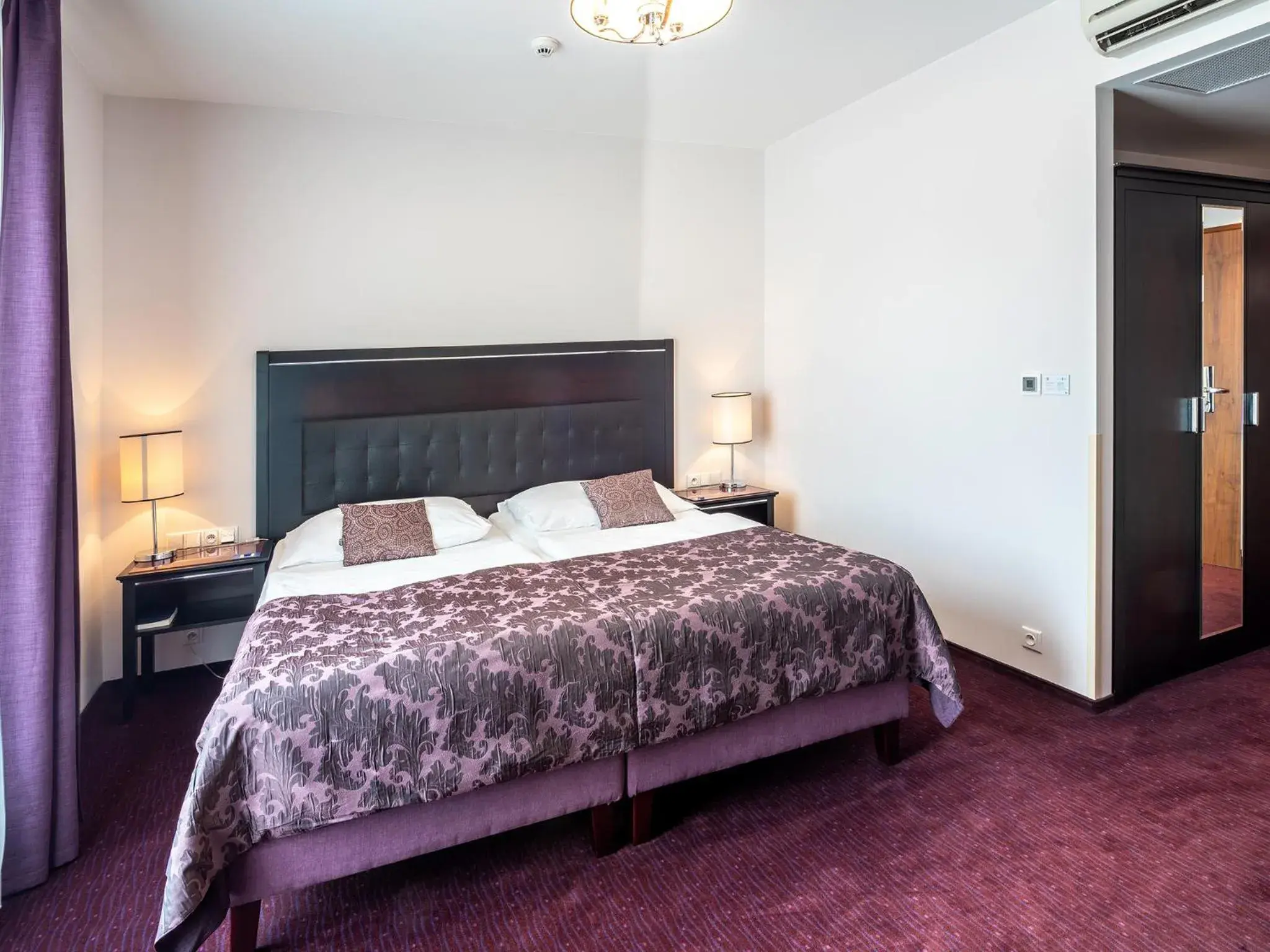 Bed in EA Embassy Prague Hotel Bed in EA Embassy Prague Hotel