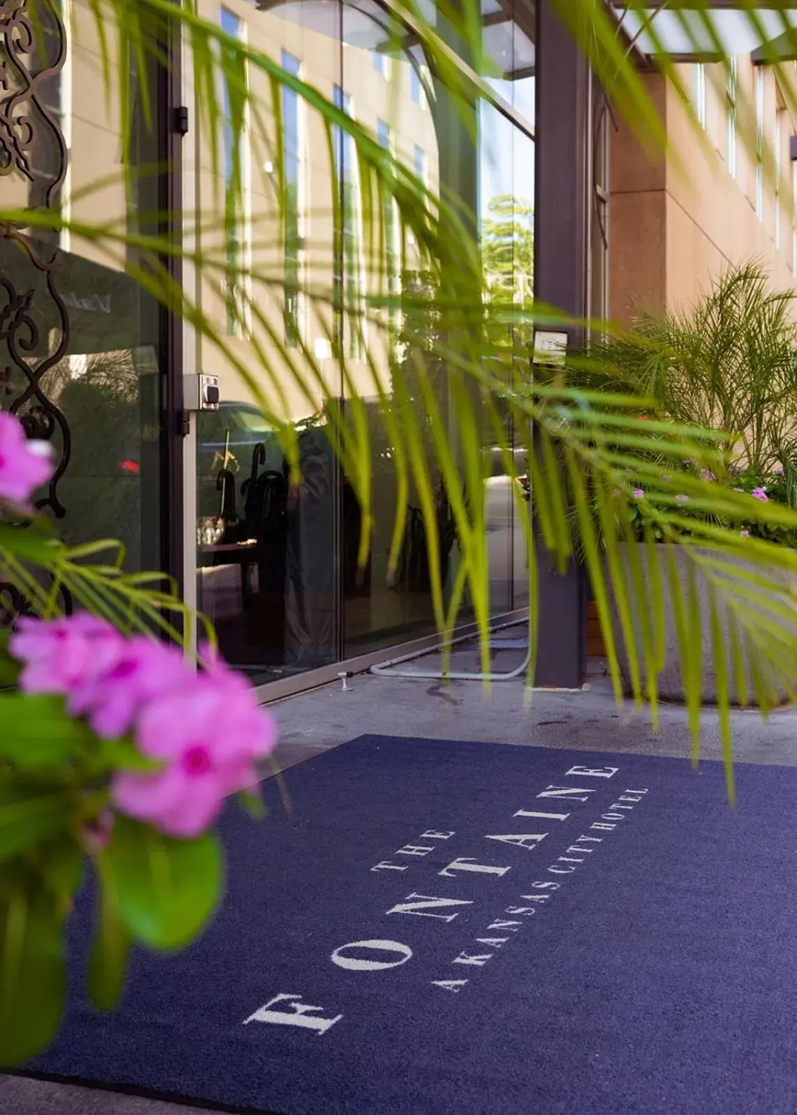 Facade/entrance in The Fontaine Facade/entrance in The Fontaine