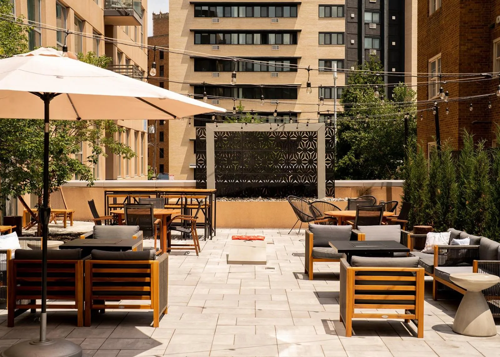 Patio in The Fontaine
