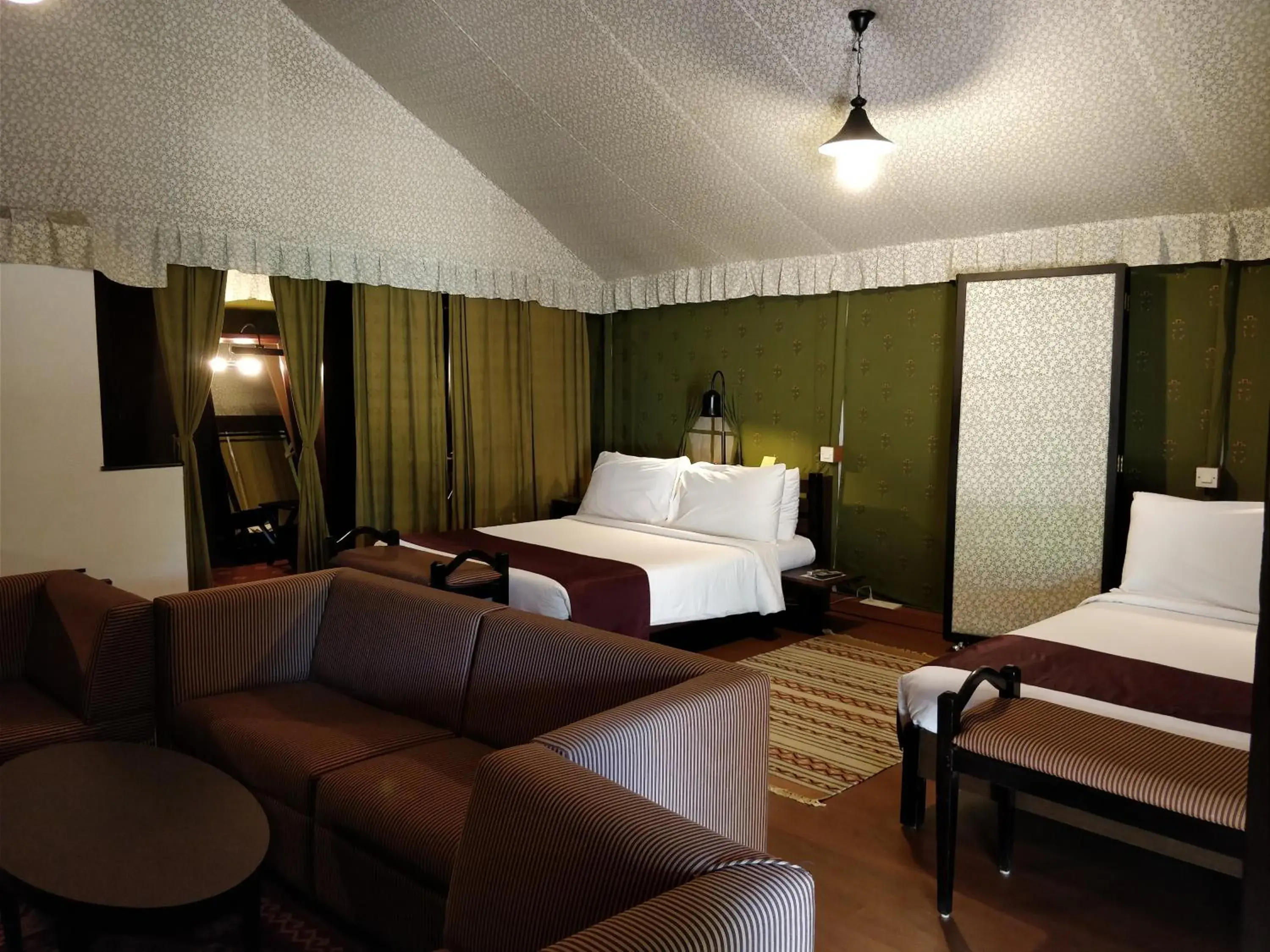 Bedroom, Bed in Olde Bangalore Resort and Wellness Center Bedroom, Bed in Olde Bangalore Resort and Wellness Center