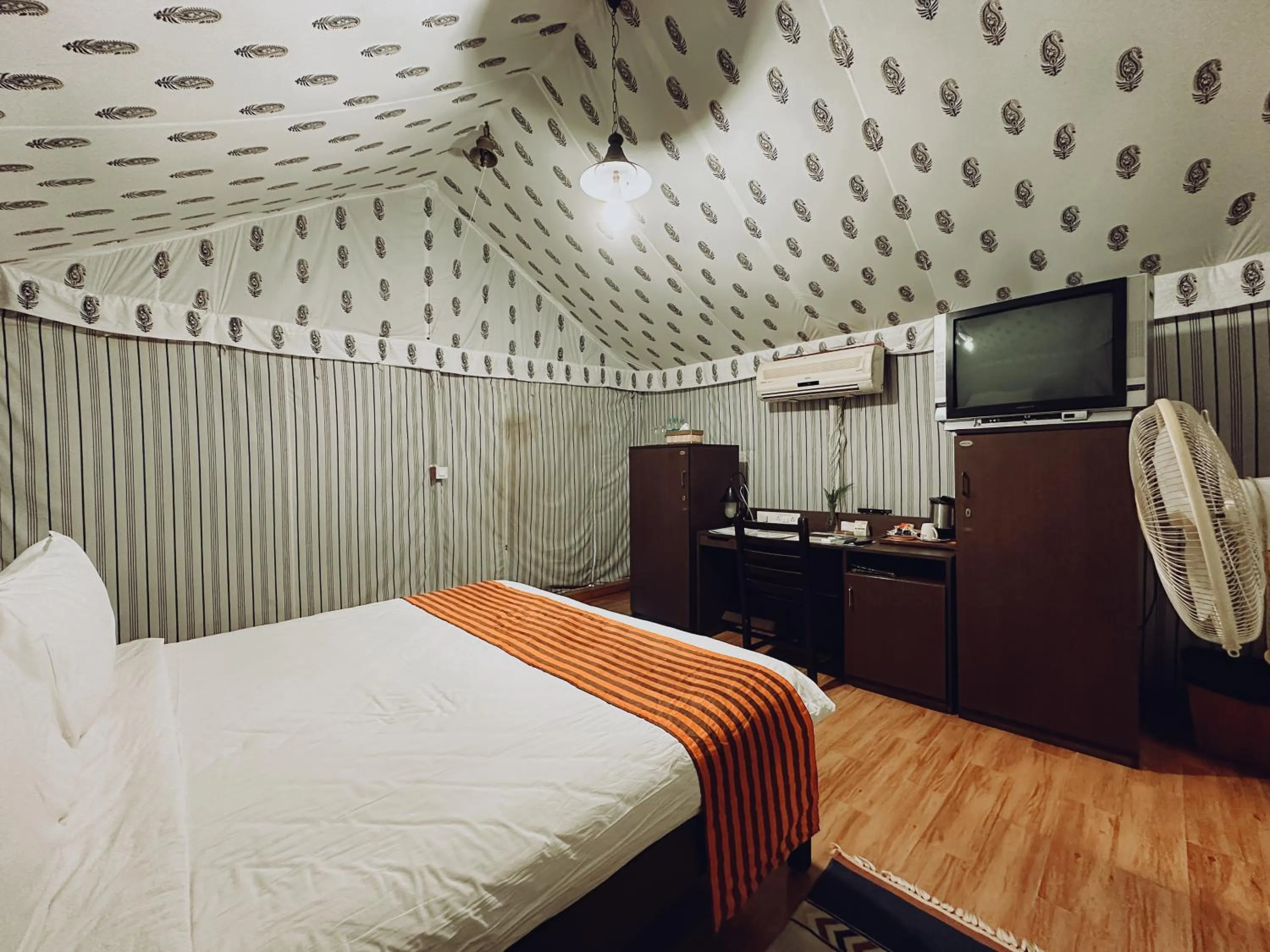 Bed in Olde Bangalore Resort and Wellness Center