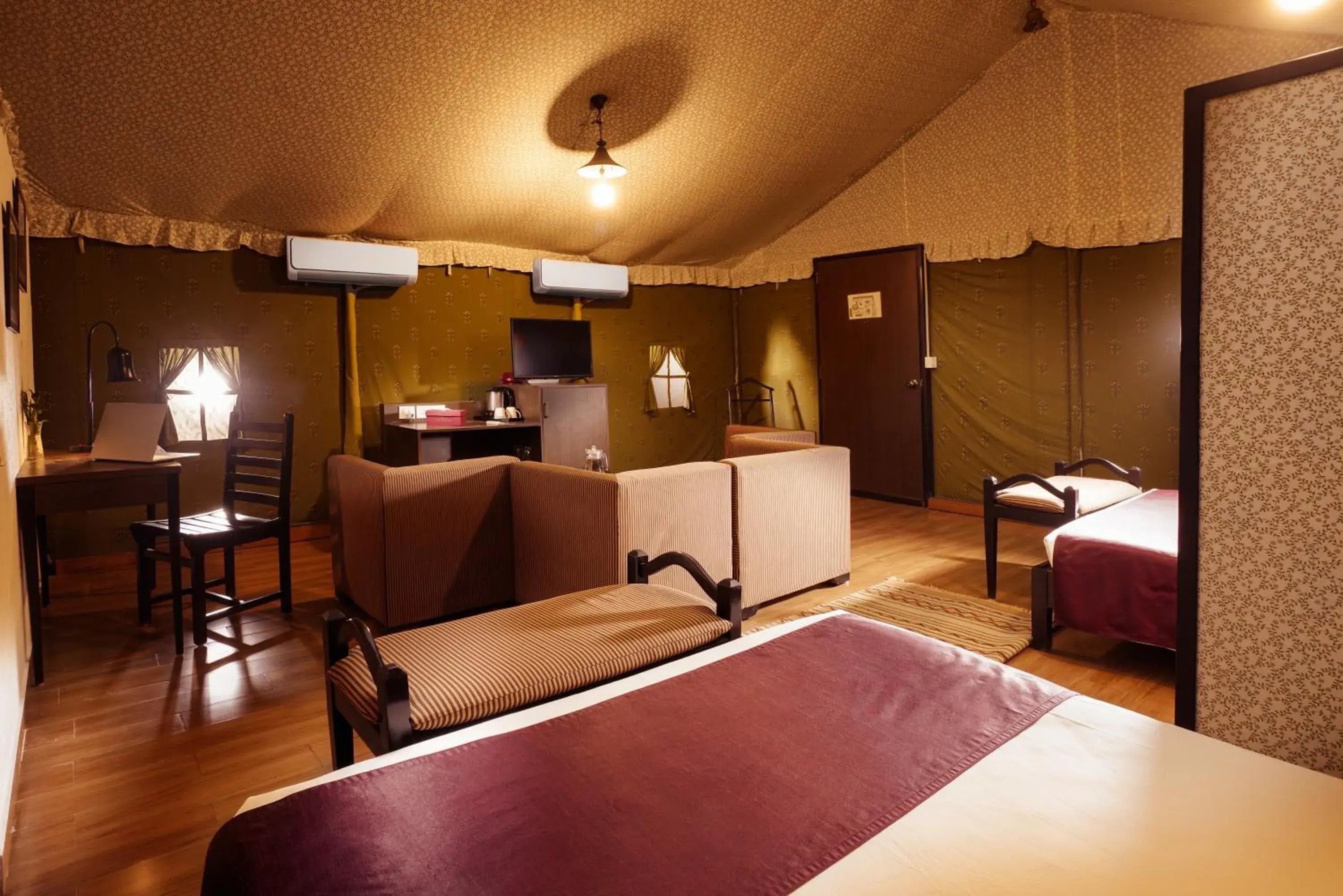 Bed in Olde Bangalore Resort and Wellness Center Bed in Olde Bangalore Resort and Wellness Center