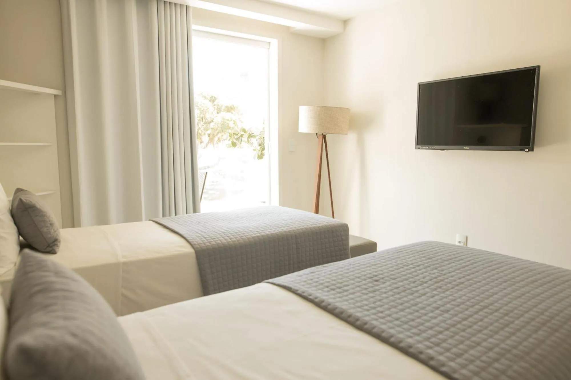 Bedroom, Bed in Angra Beach Hotel