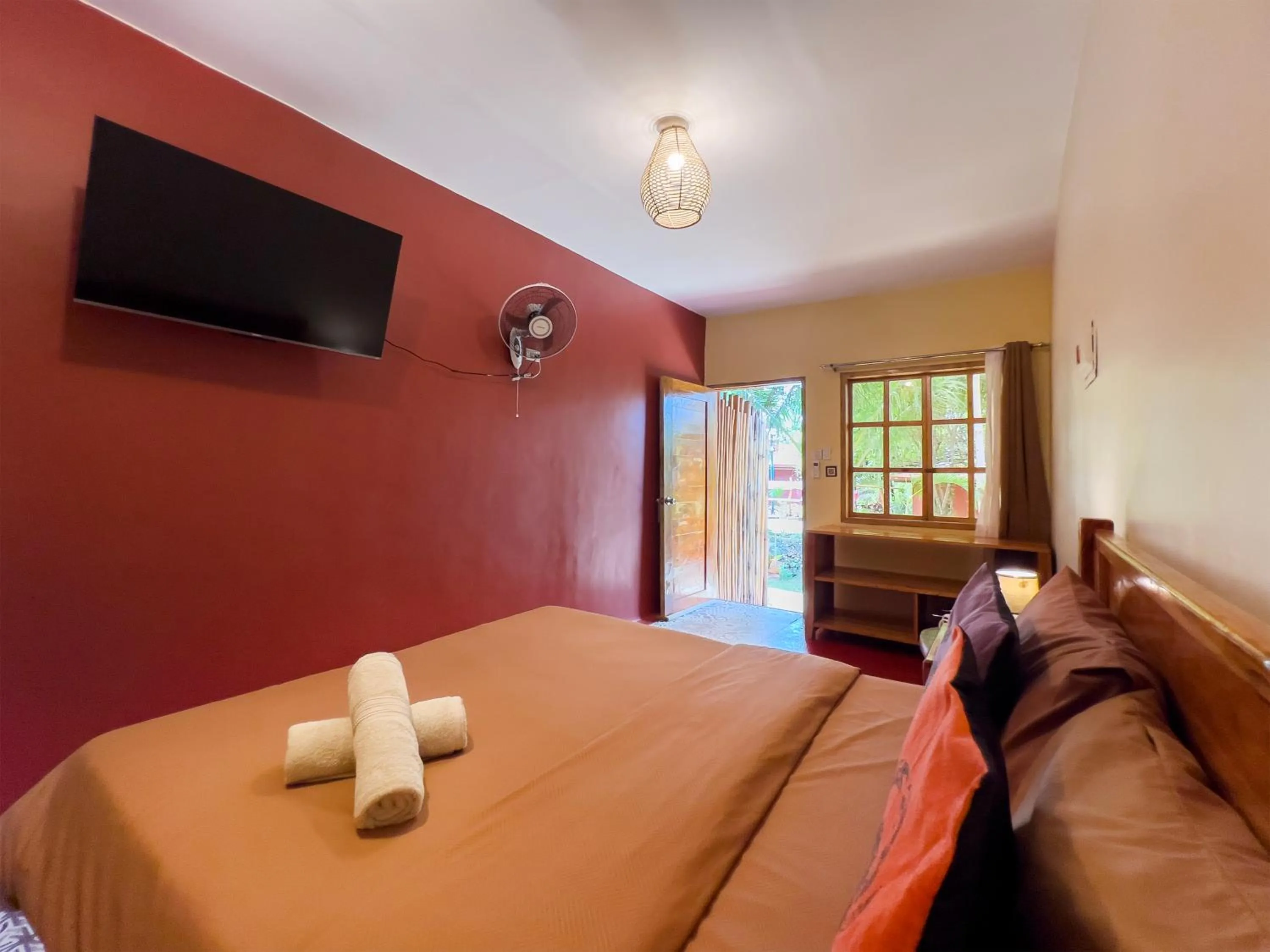 Bedroom, Bed in Nakabalo Guesthouse & Restaurant