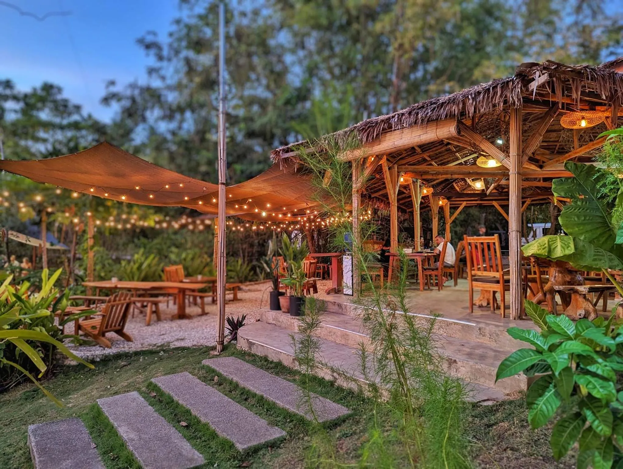 Restaurant/places to eat in Nakabalo Guesthouse & Restaurant