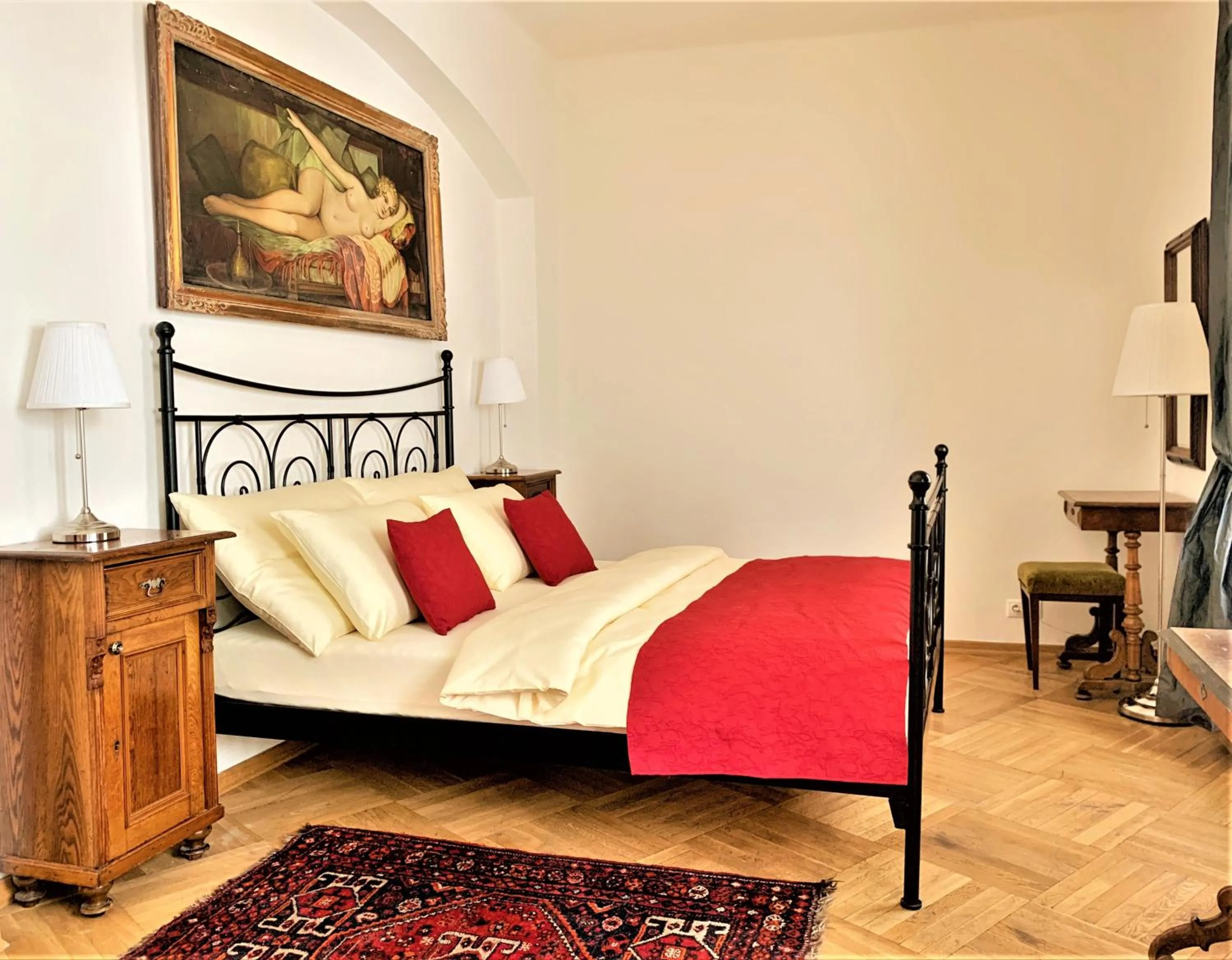 Bedroom, Bed in Small Luxury Palace Residence